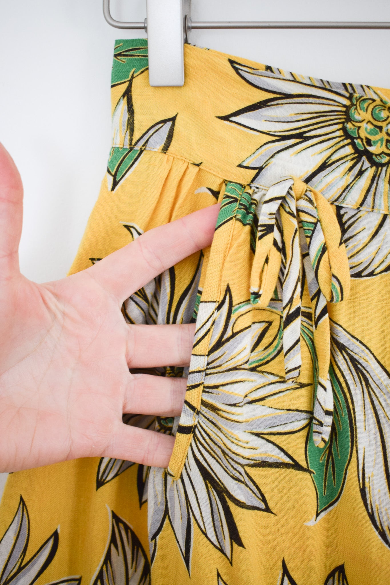 1930s Daisy Print Skirt | XS