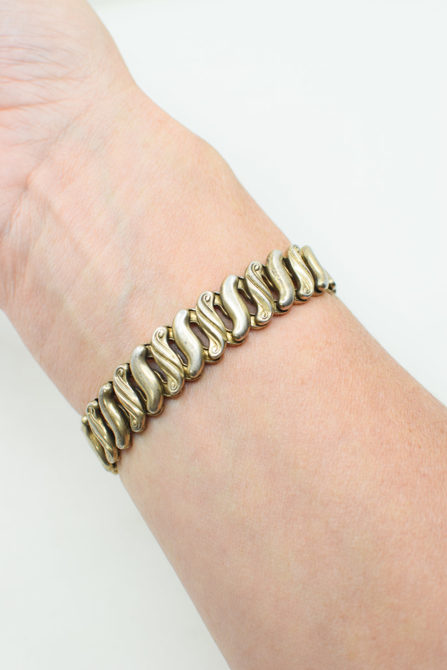 Vintage 1940s Sweetheart Bracelet