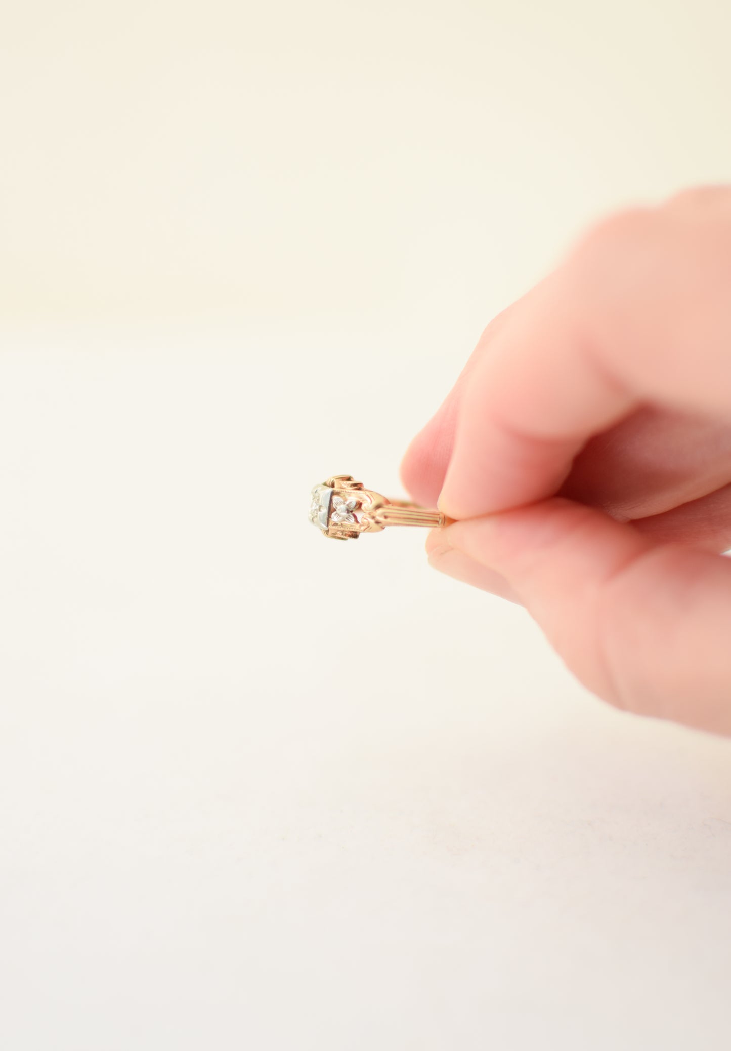 Vintage 1930s/40s 14kt Gold and Diamond Ring | US 5.75