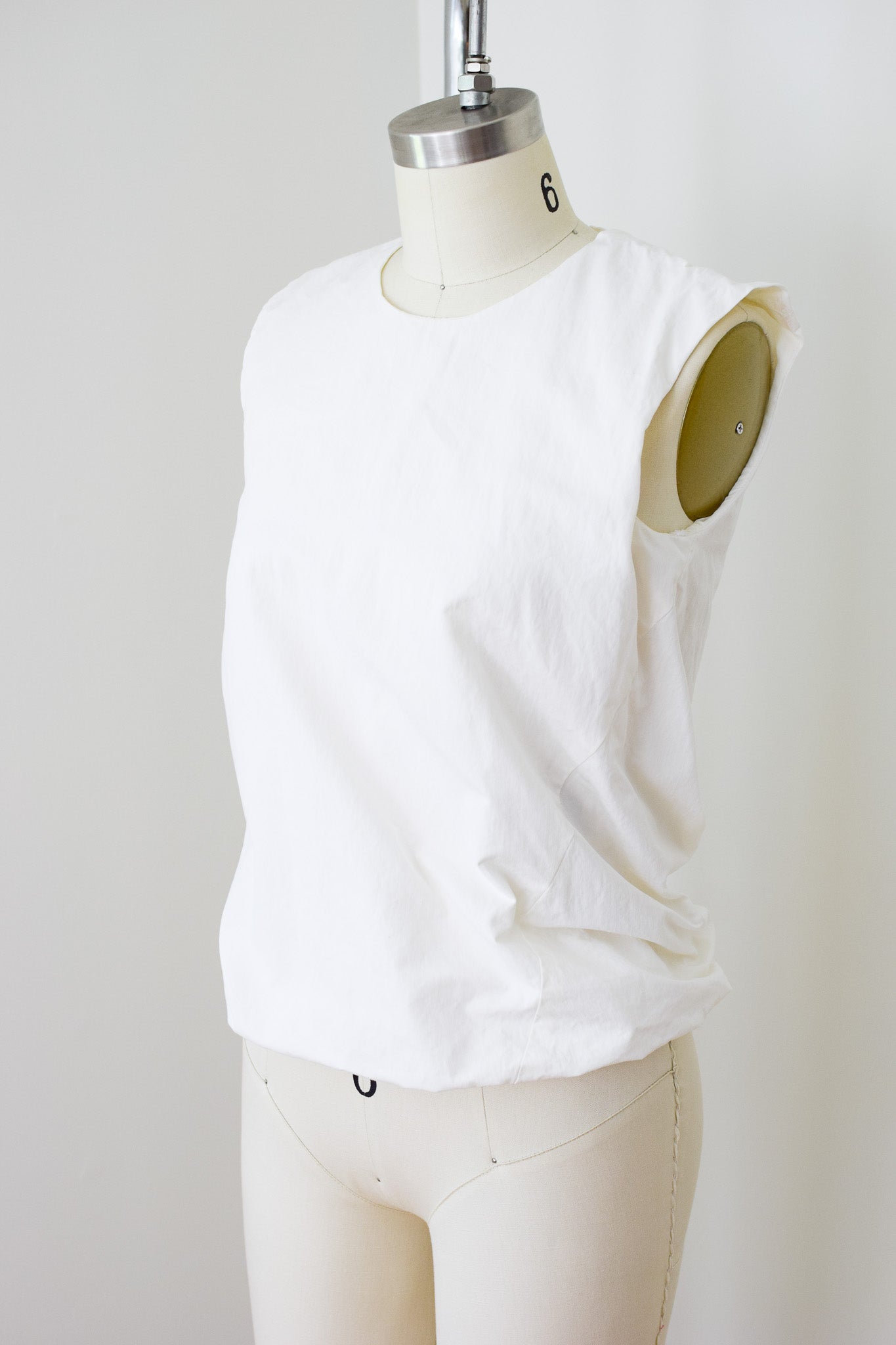 Donna Karan Bubble Hem Blouse | S