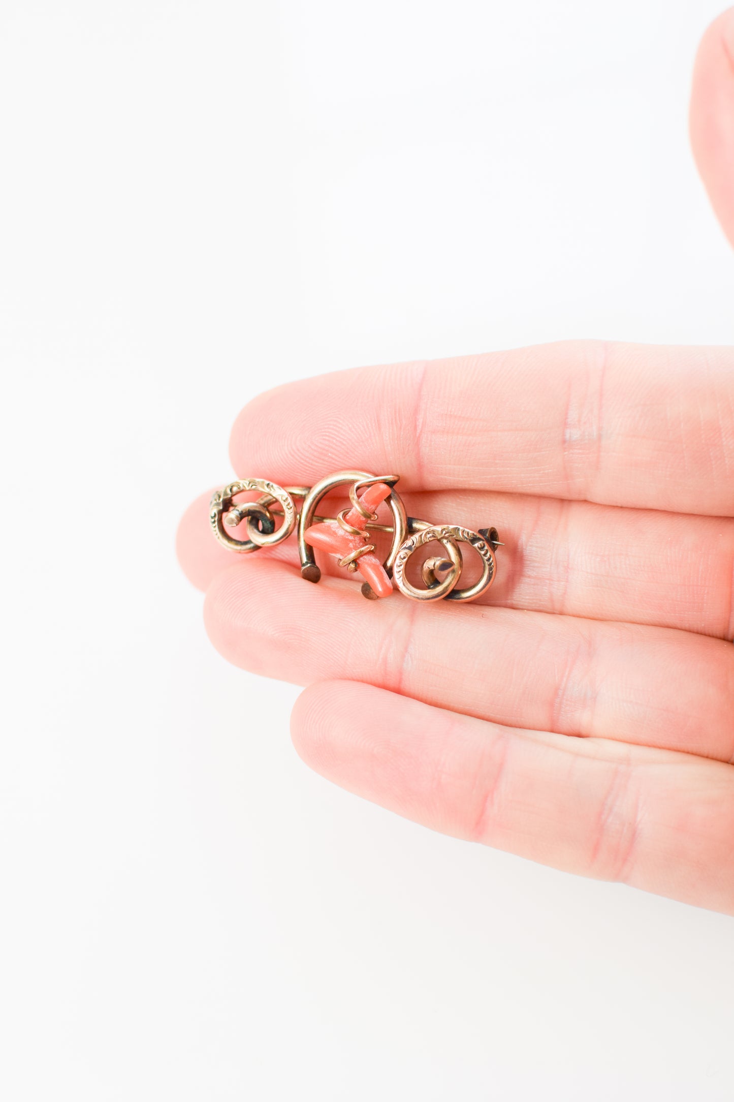 Antique Victorian Love Knot Brooch with Lucky Horseshoe
