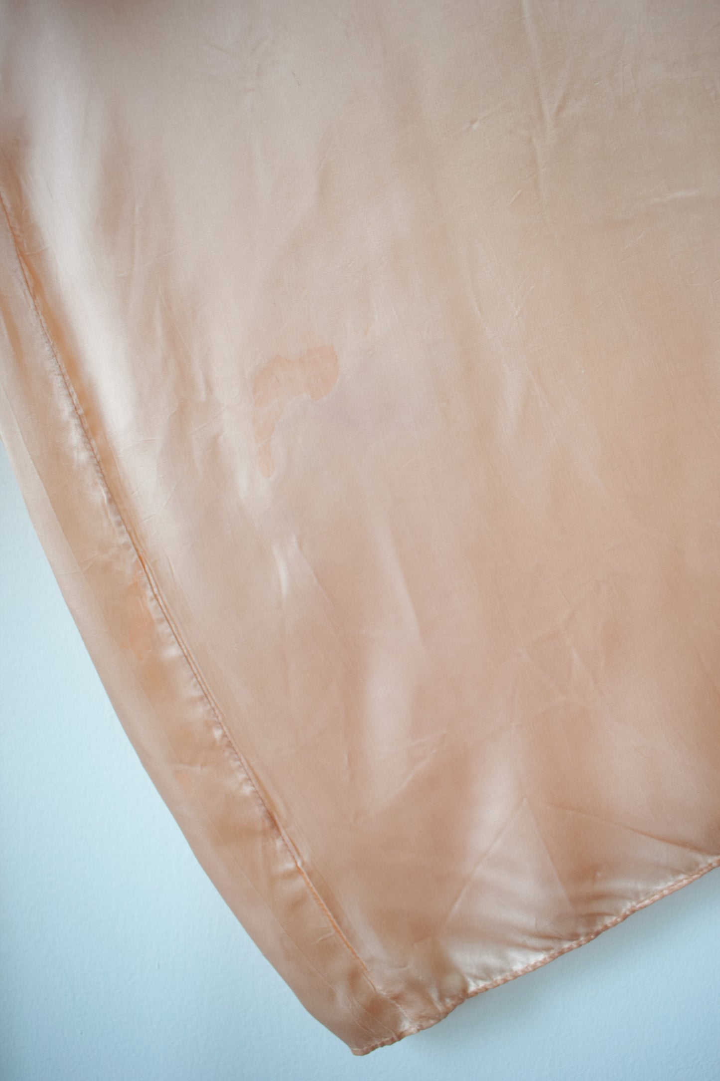 1930s/40s Peachy Satin and Lace Pajama Set | M