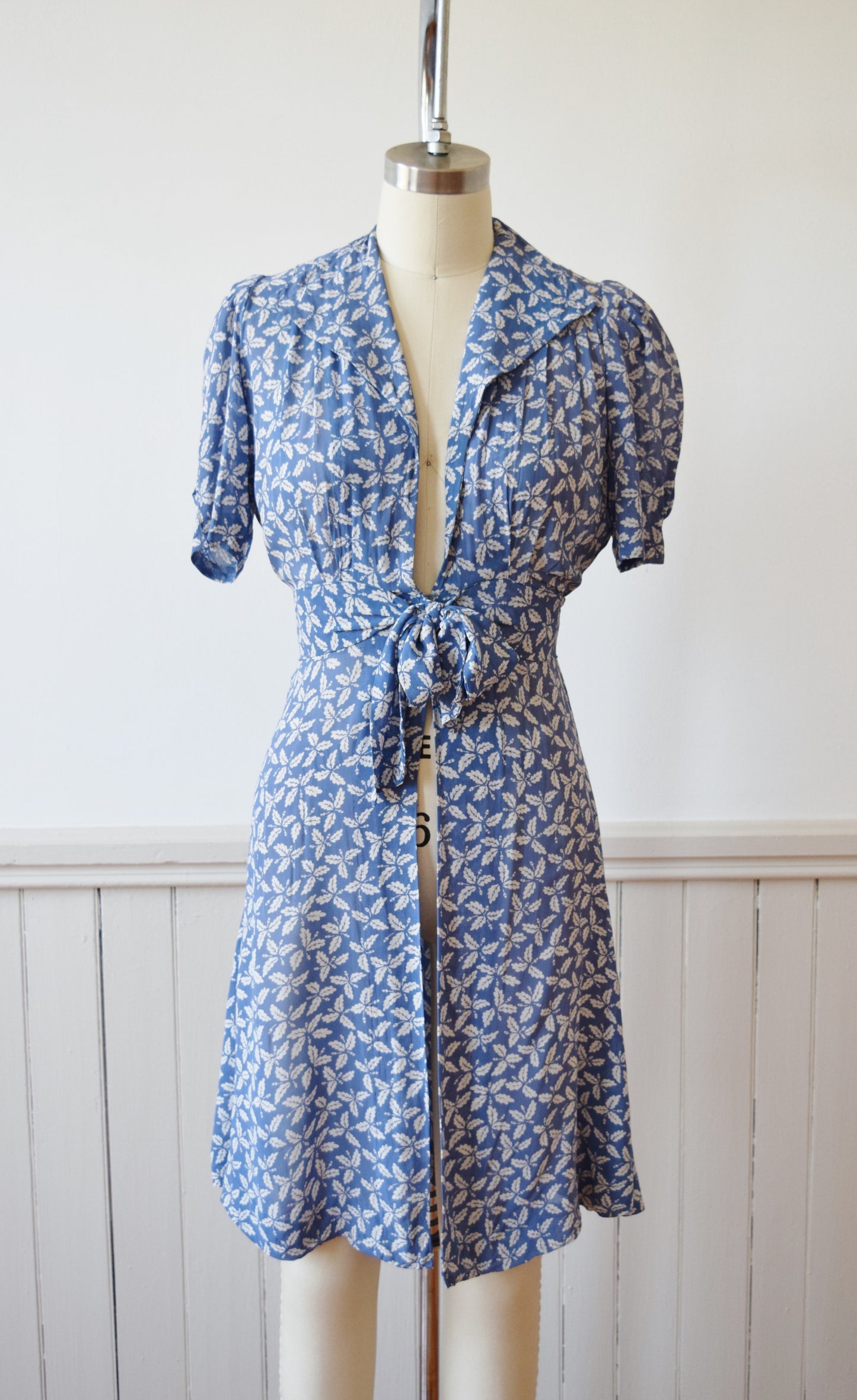 1930s Oak Print Rayon Redingote | Tie Front Blouse