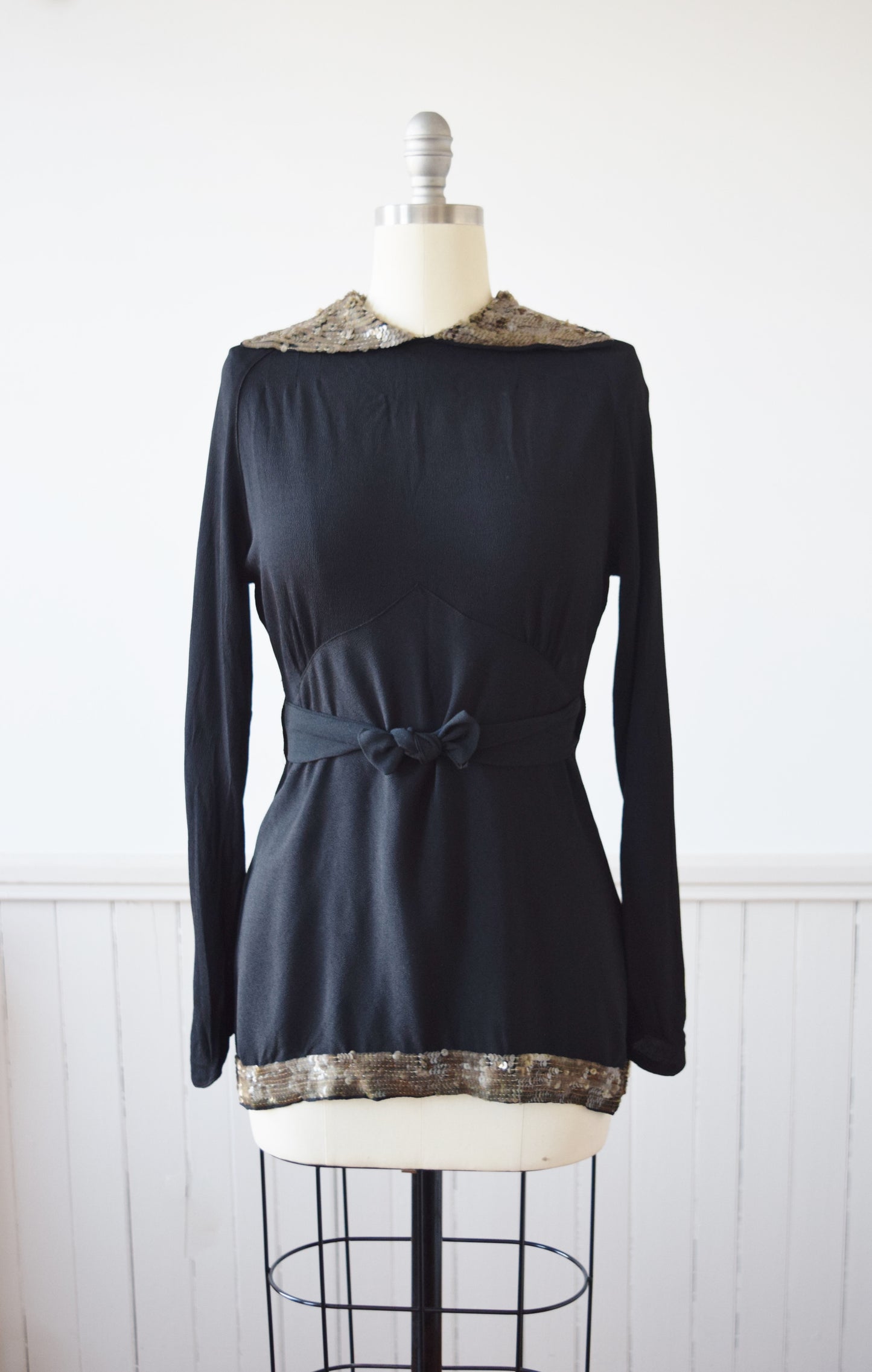 1930s Sequin Trimmed Rayon Blouse | S/M