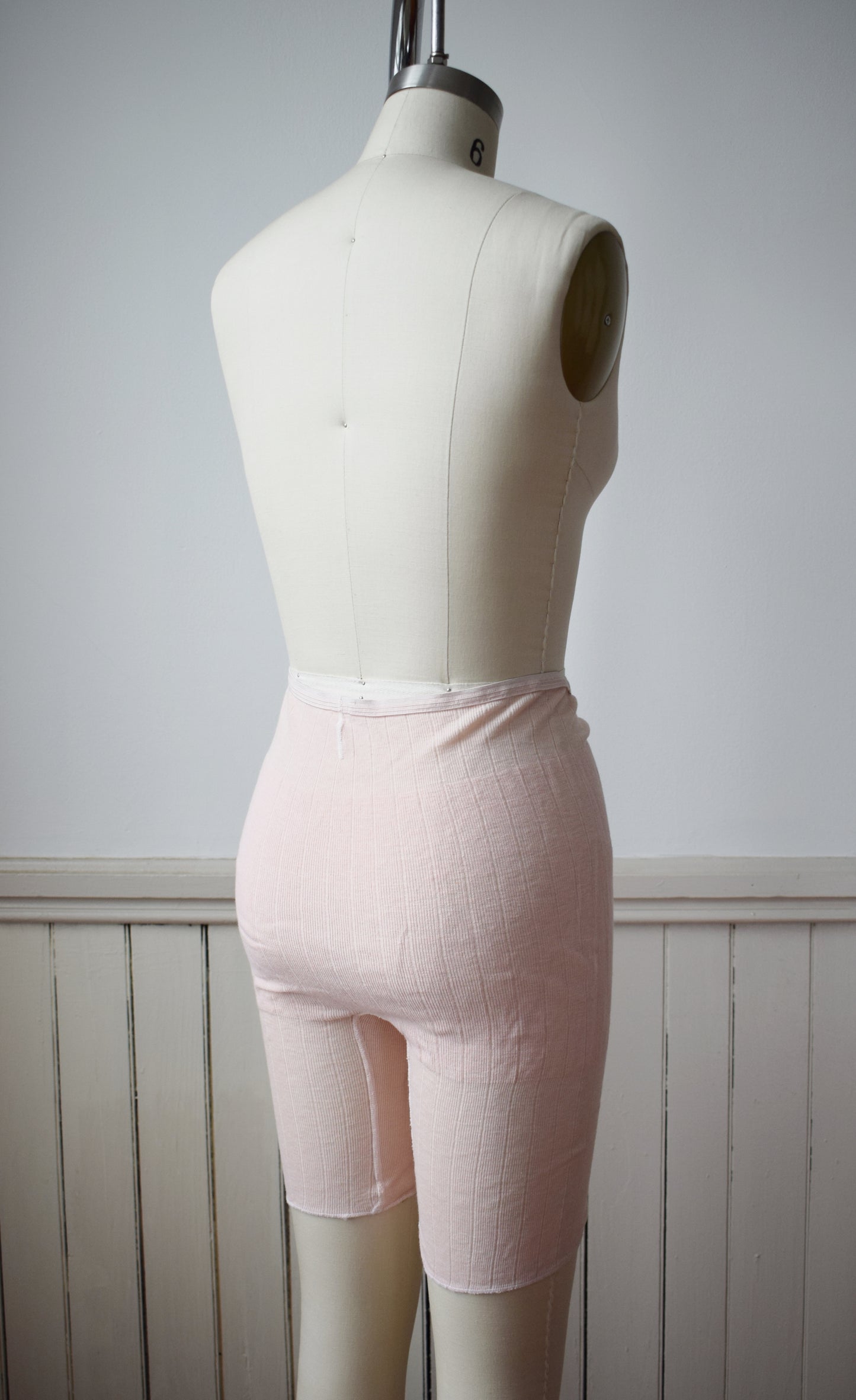 1940s Pink Knit Shorts | XS-S