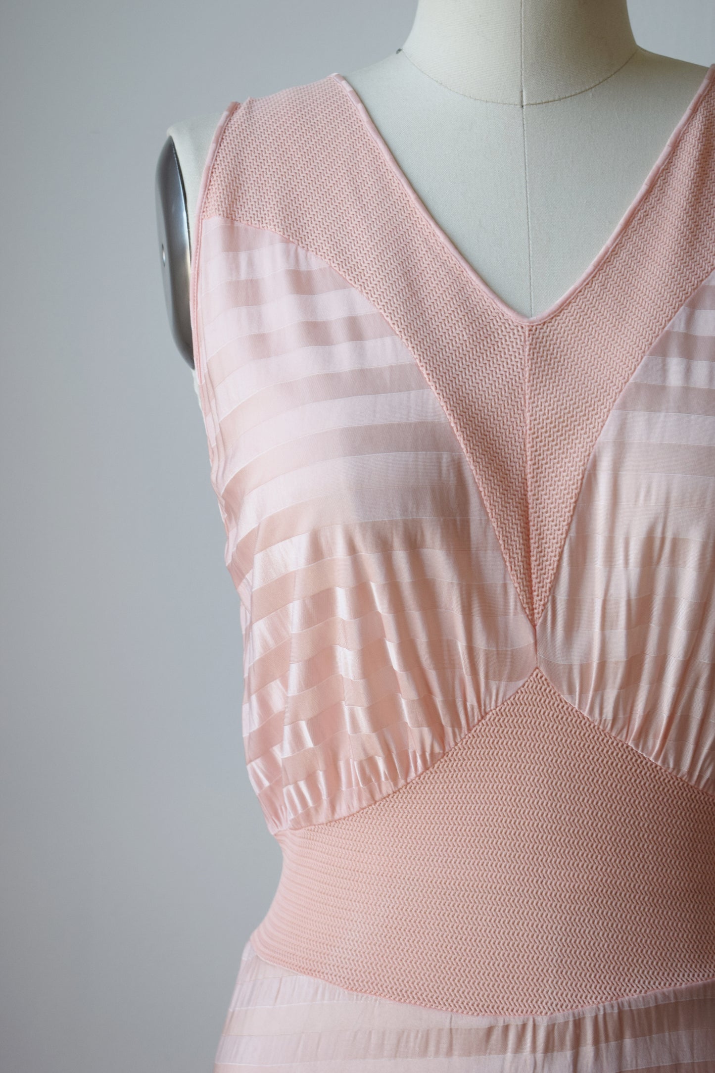 1940s Rayon Jersey Nightgown Dress | M/L