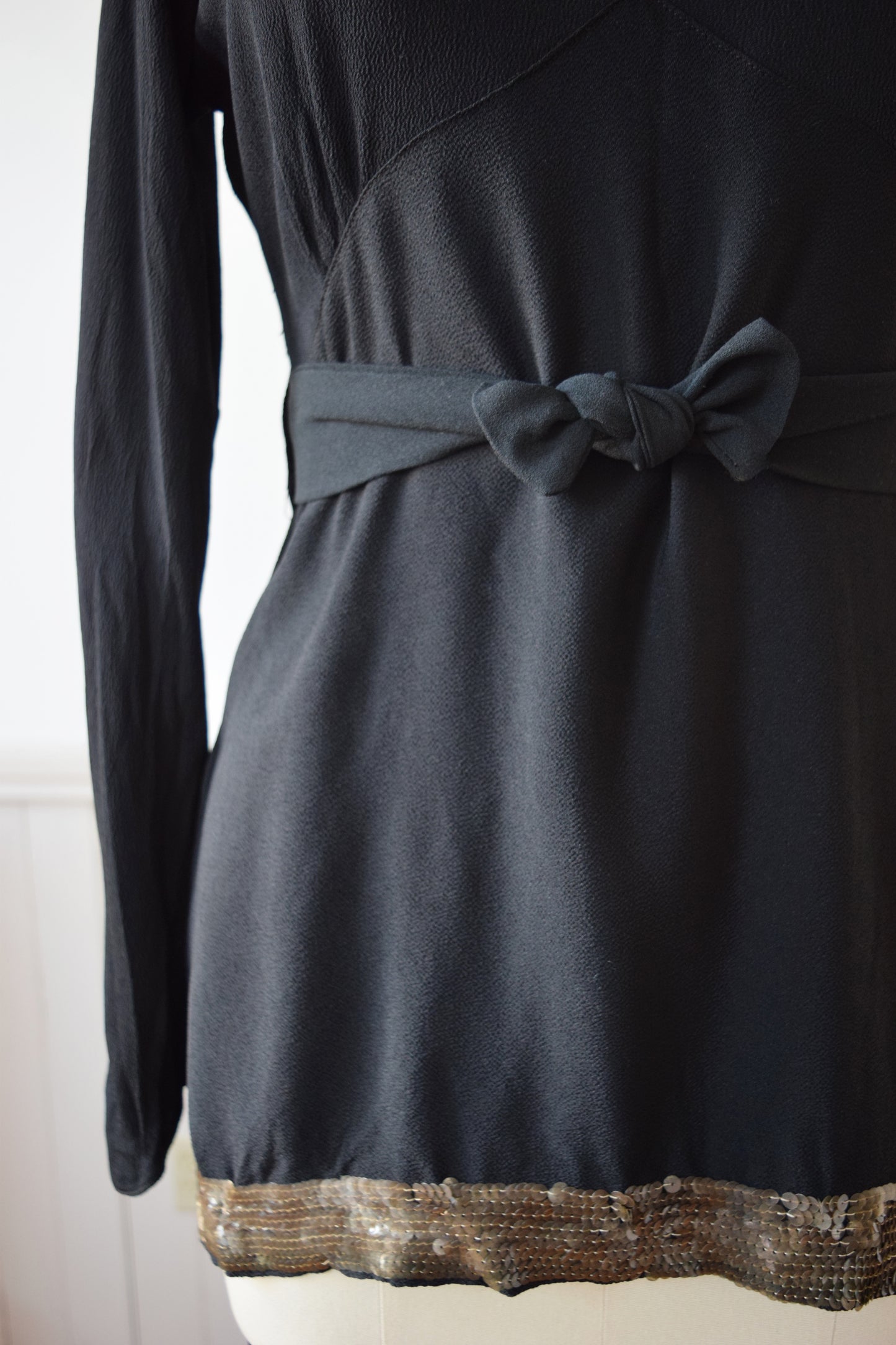 1930s Sequin Trimmed Rayon Blouse | S/M