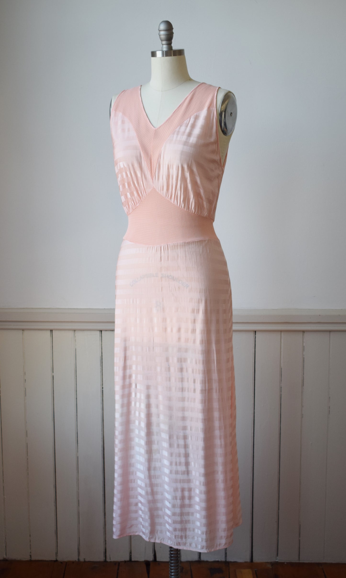 1940s Rayon Jersey Nightgown Dress | M/L