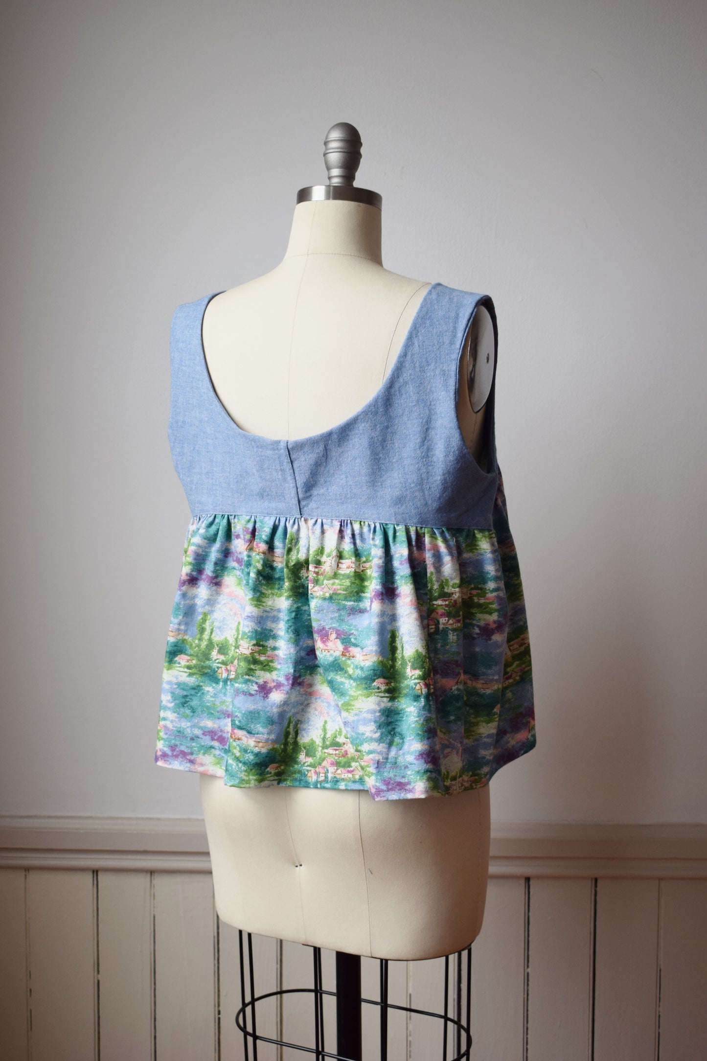 We, McGee made Donna Top in Vintage "Monet's Countryside" and Chambray | M