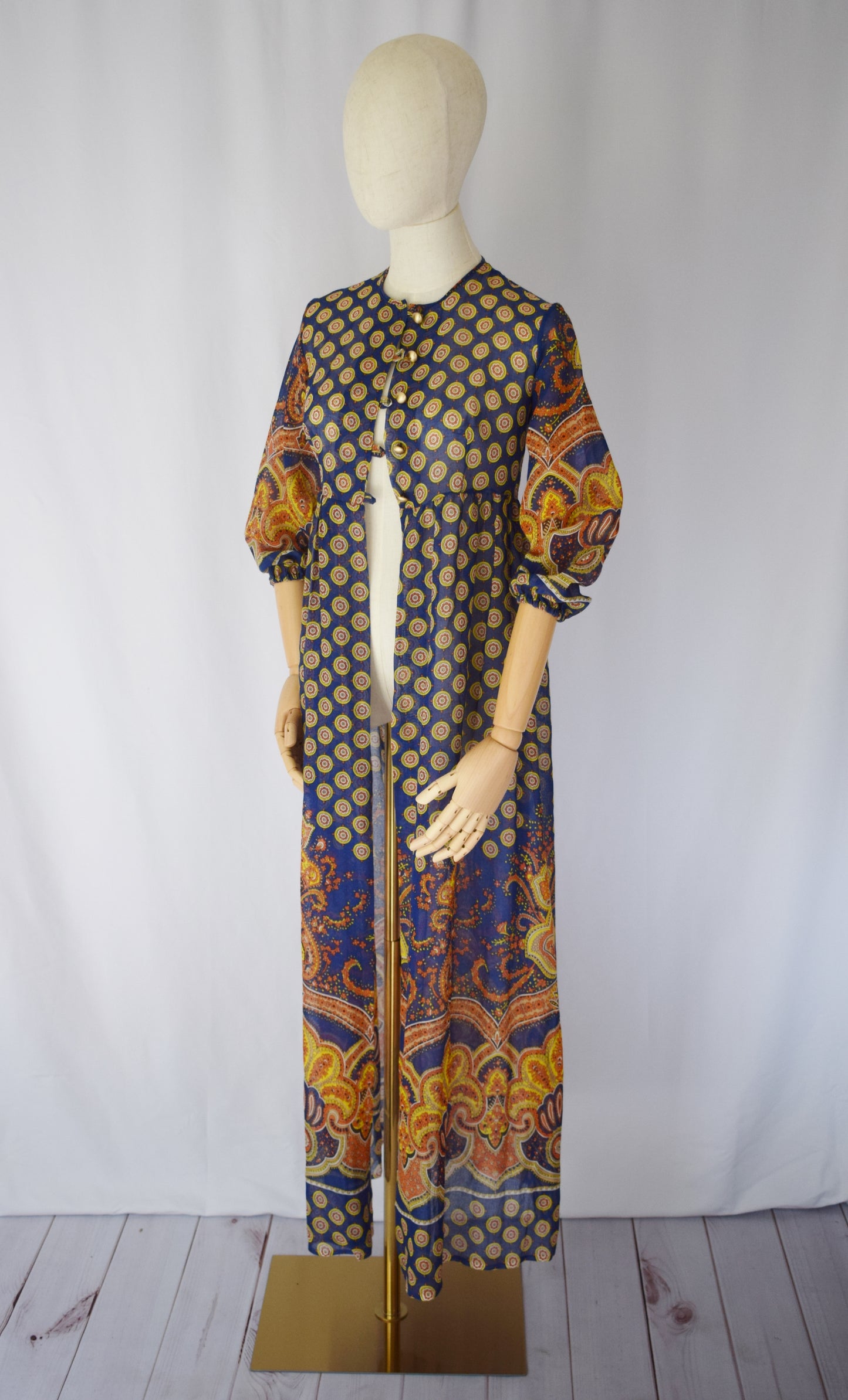 1970s Kashmiri Print Duster | XS