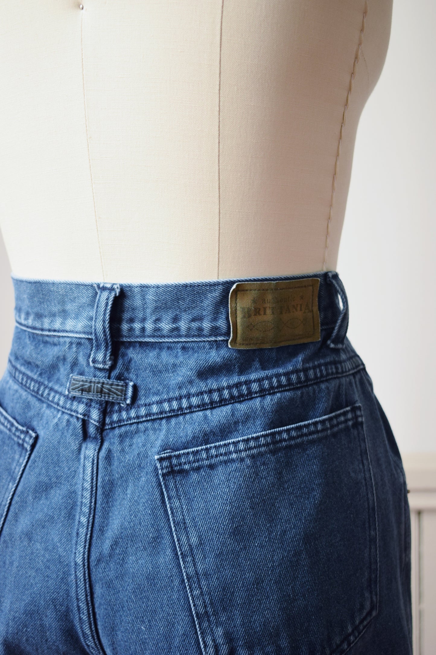 1980s High Waist Jeans | 28" W