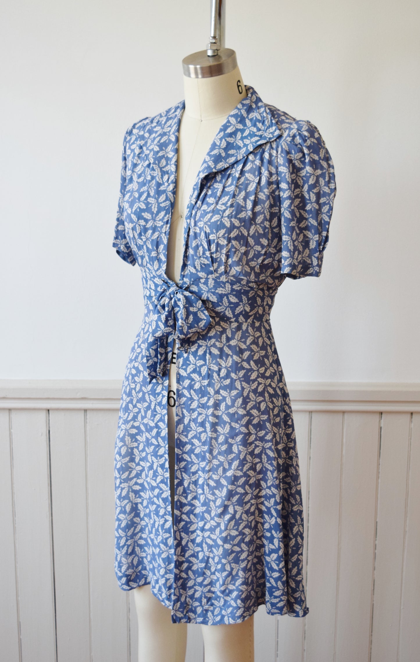 1930s Oak Print Rayon Redingote | Tie Front Blouse