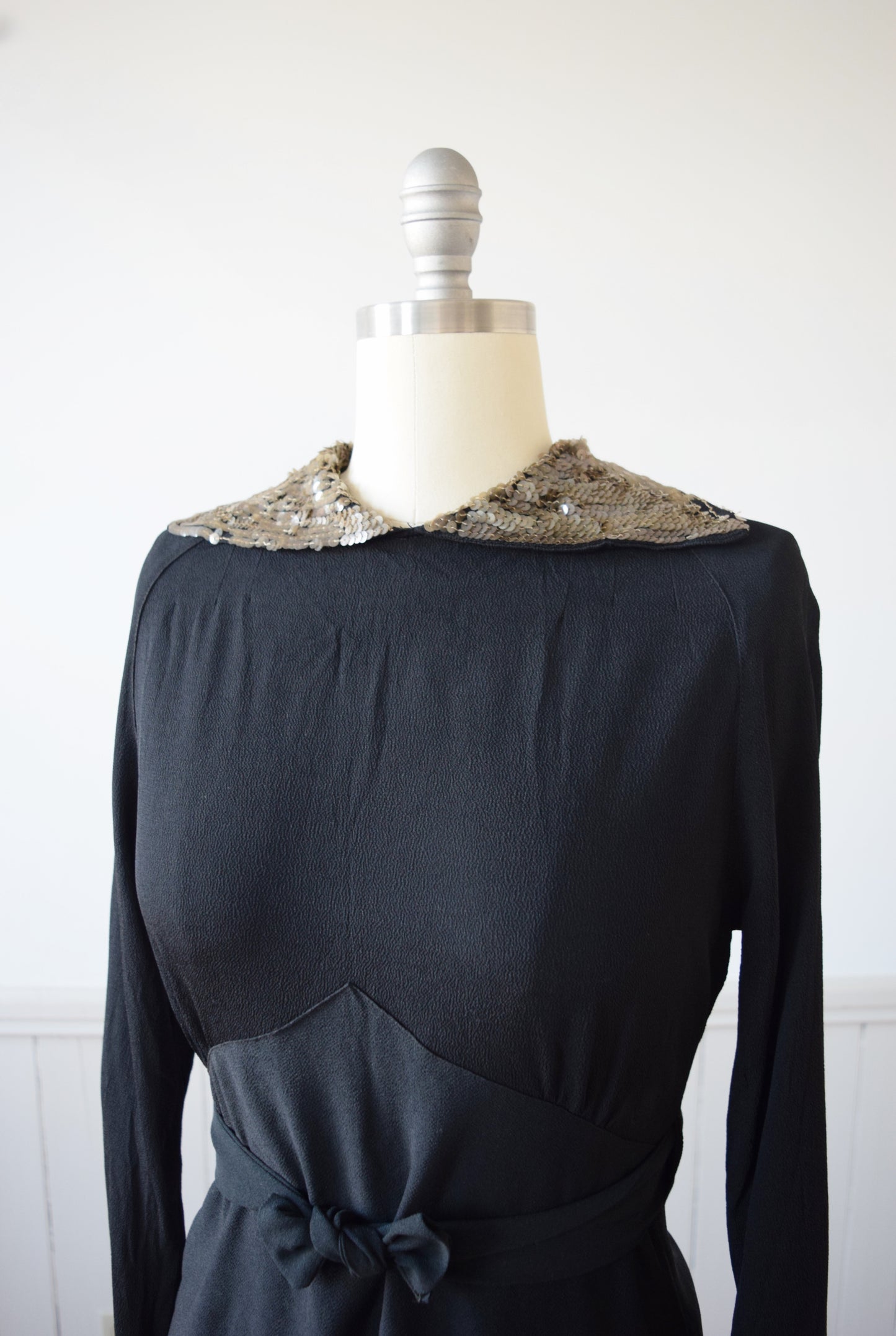 1930s Sequin Trimmed Rayon Blouse | S/M