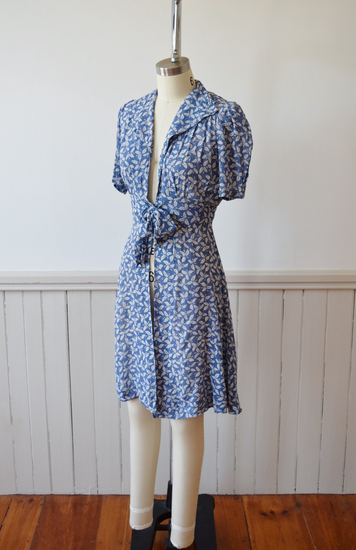 1930s Oak Print Rayon Redingote | Tie Front Blouse
