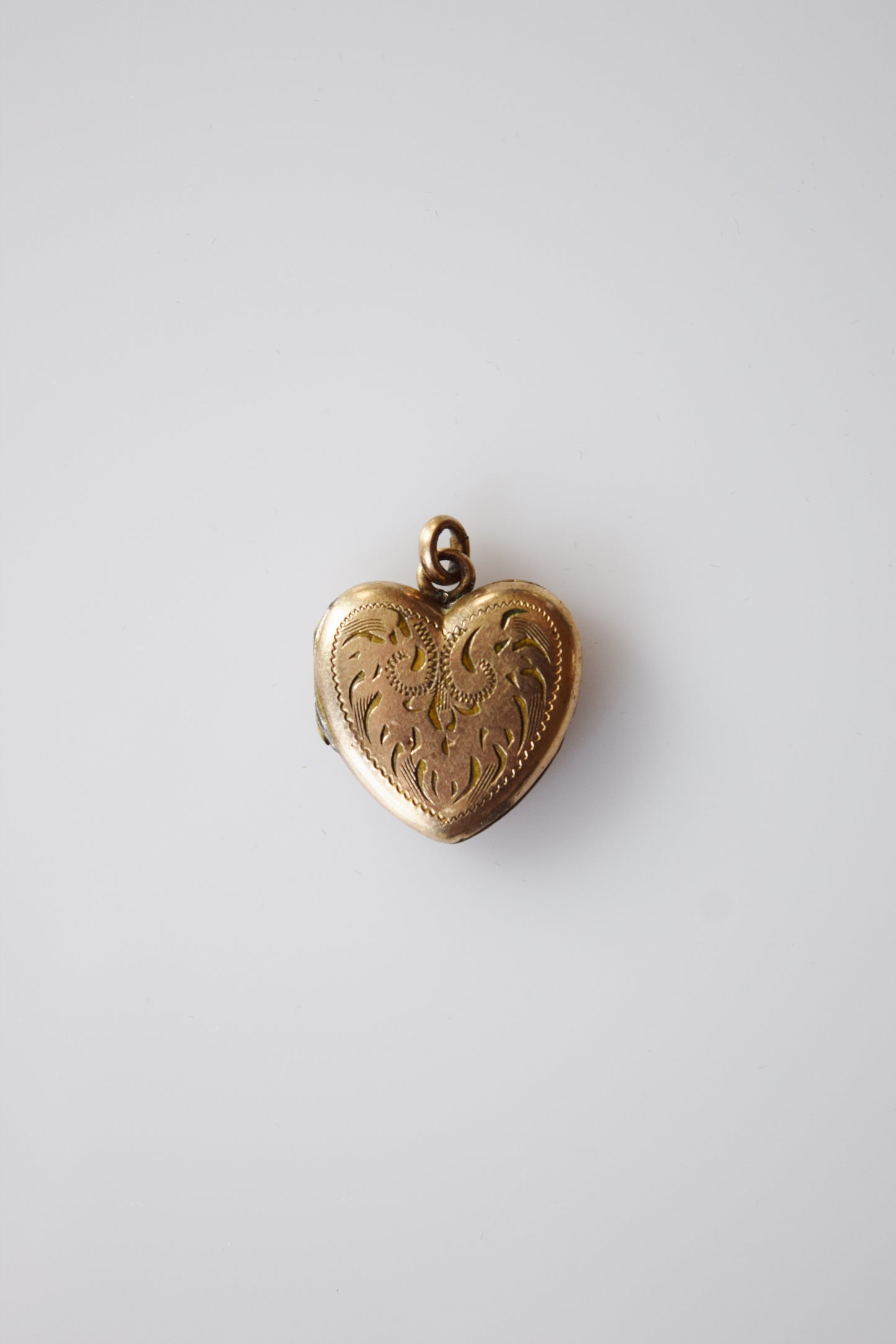 Antique Gold Fill Heart Locket | Scrolled Engraving