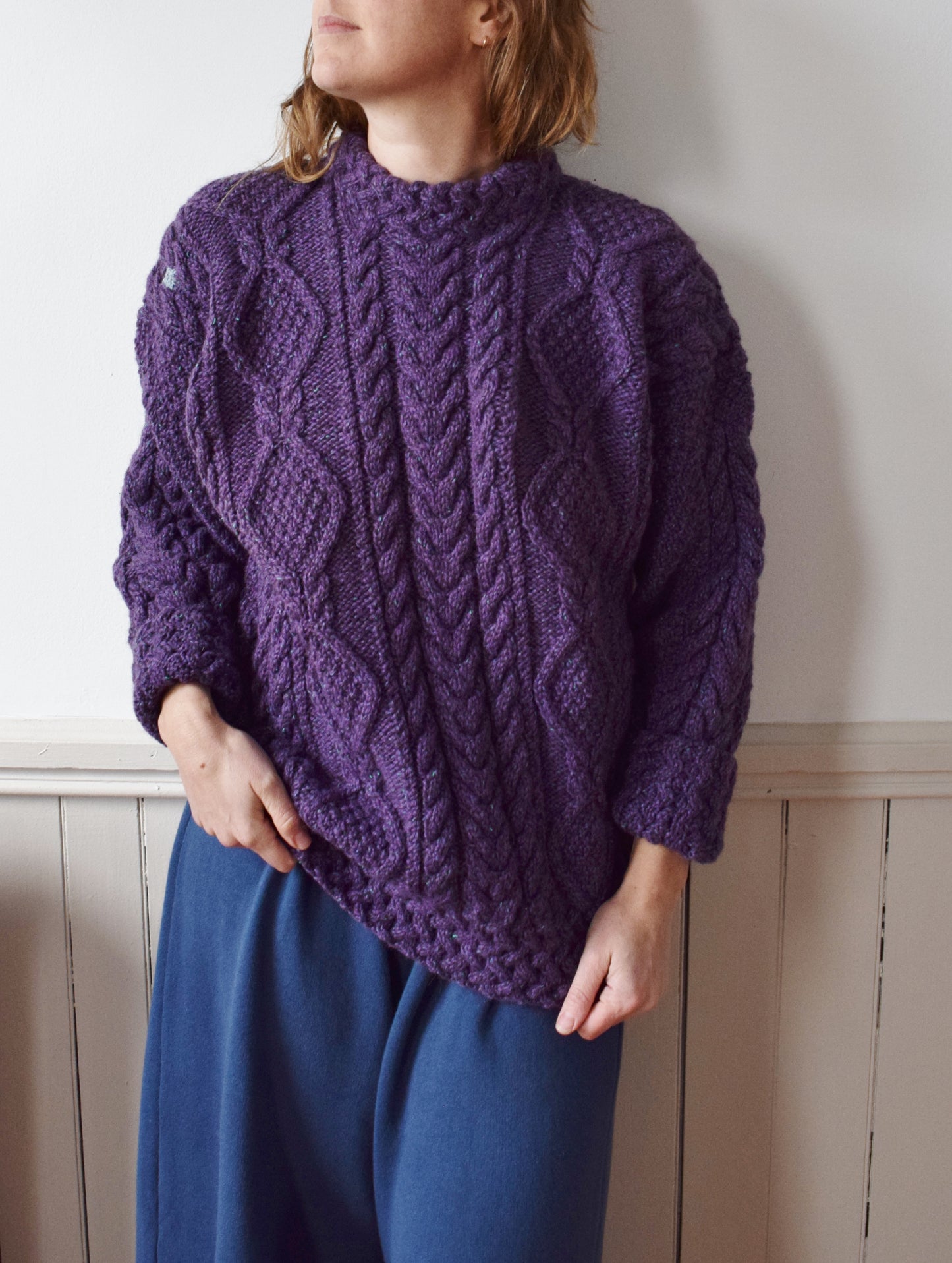 Vintage Irish Wool Cableknit in Plum | Hand Darned | M-L