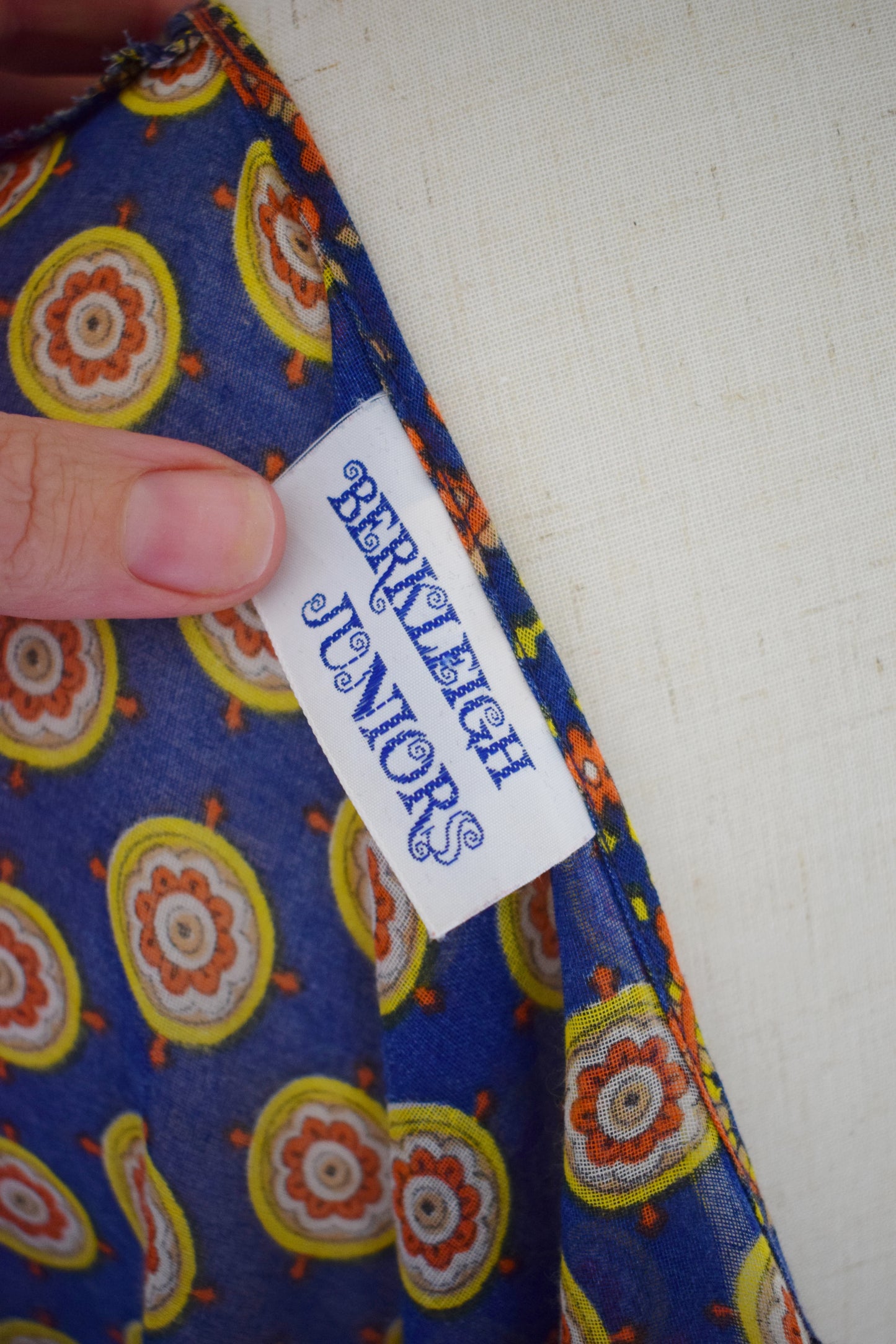 1970s Kashmiri Print Duster | XS