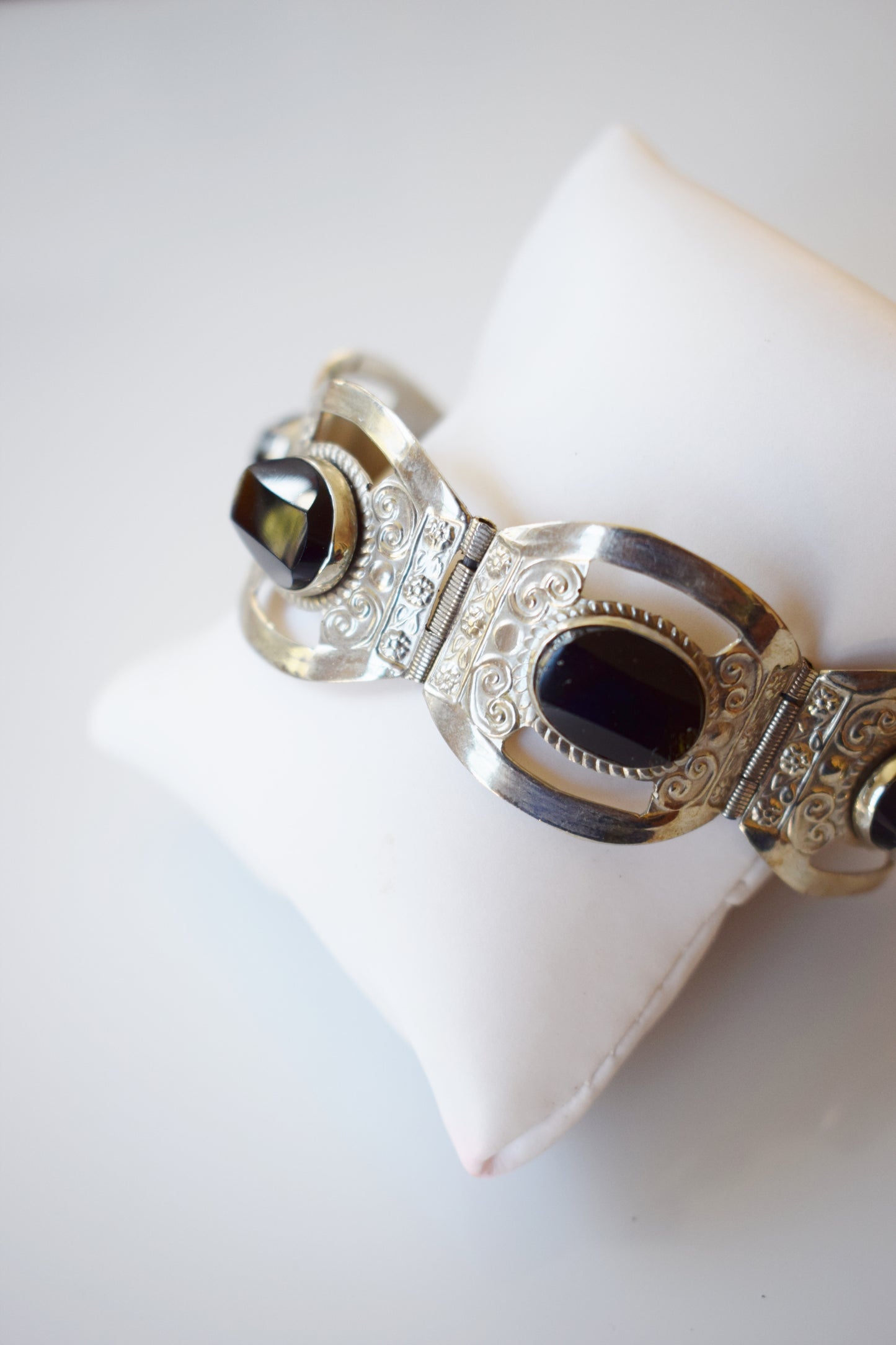 Vintage Mexican Sterling and Obsidian Bracelet