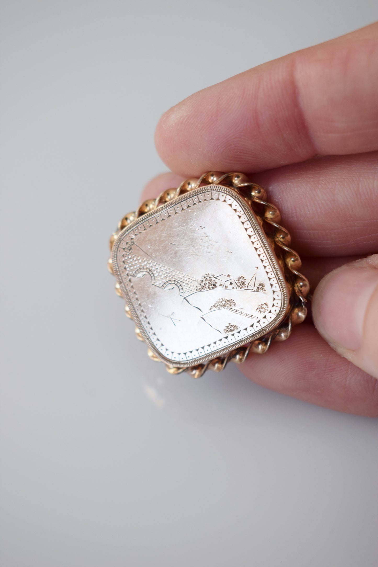 Antique Victorian Scenic Brooch