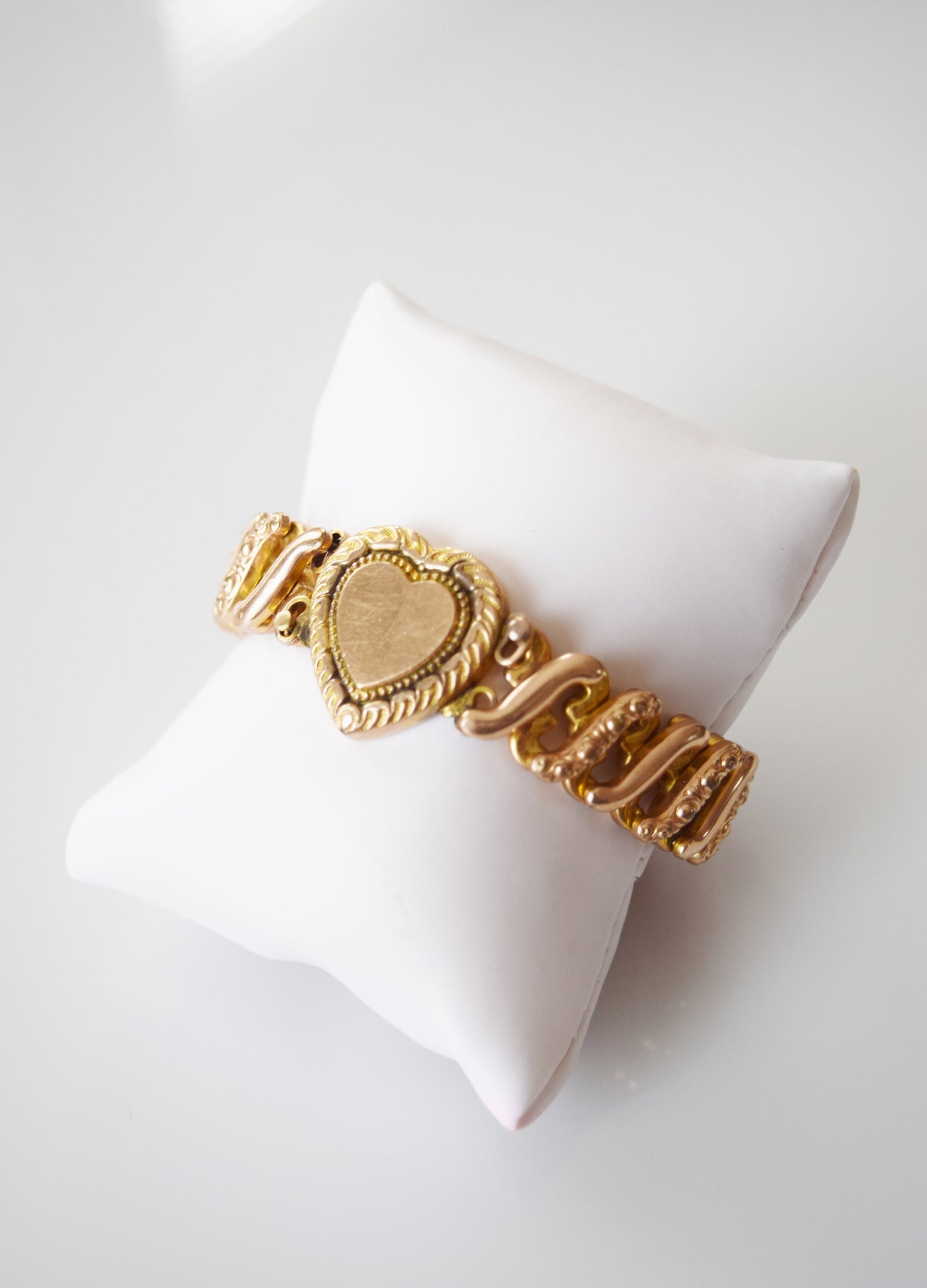 Victorian Revival Sweetheart Bracelet | 1940s