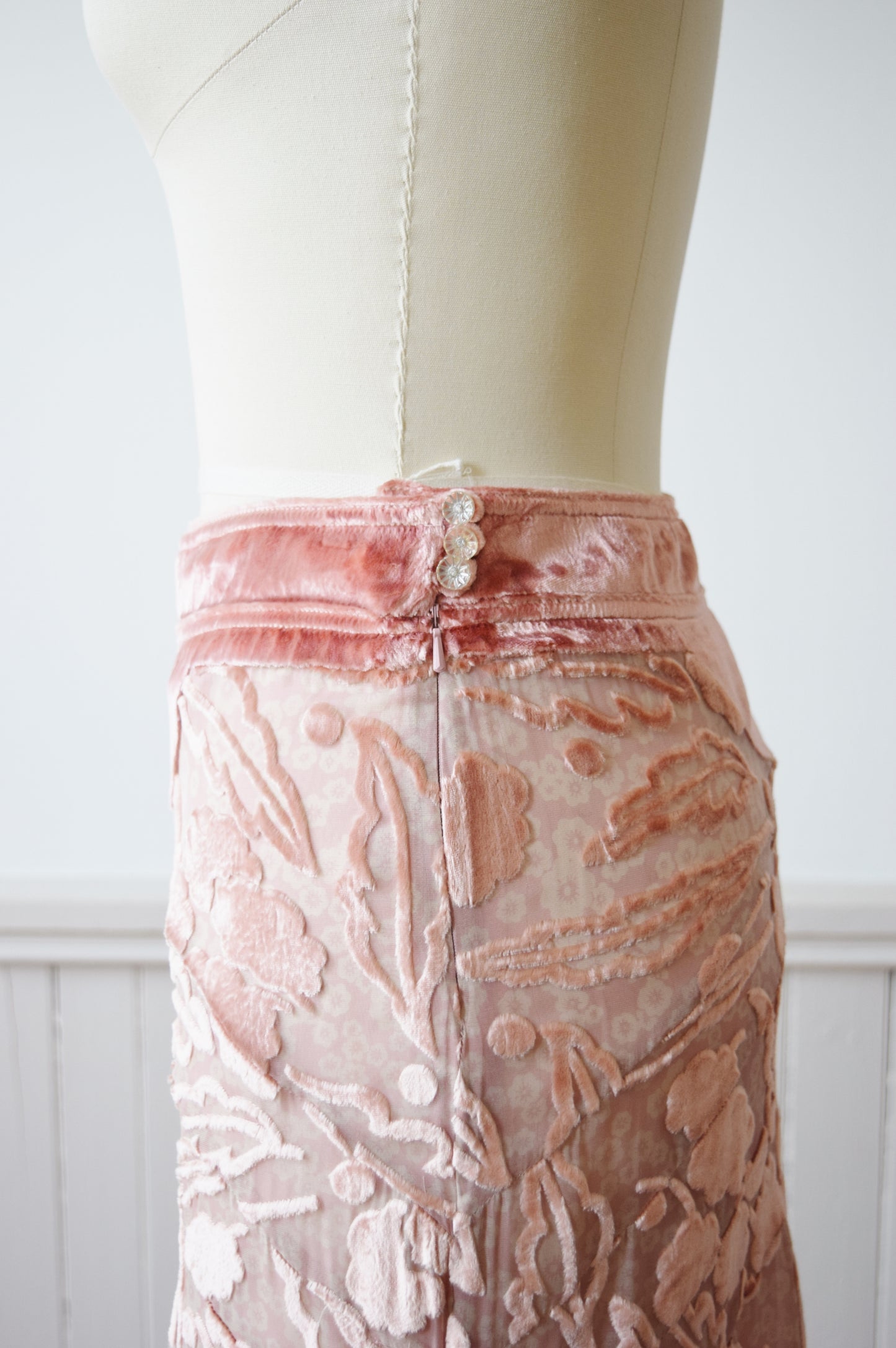 Marc Jacobs Pink Burnout Velvet Skirt | Modern | M