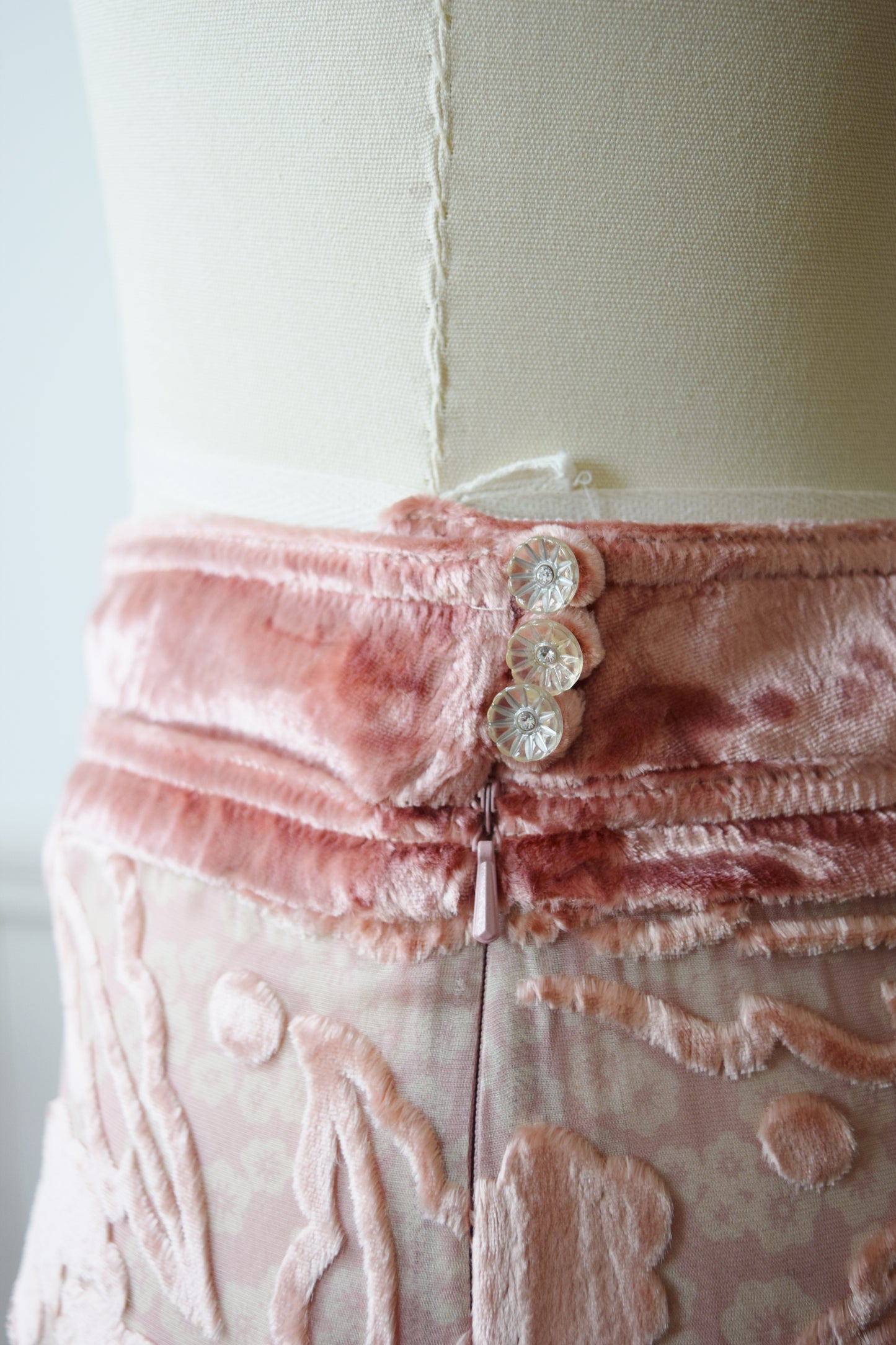 Marc Jacobs Pink Burnout Velvet Skirt | Modern | M