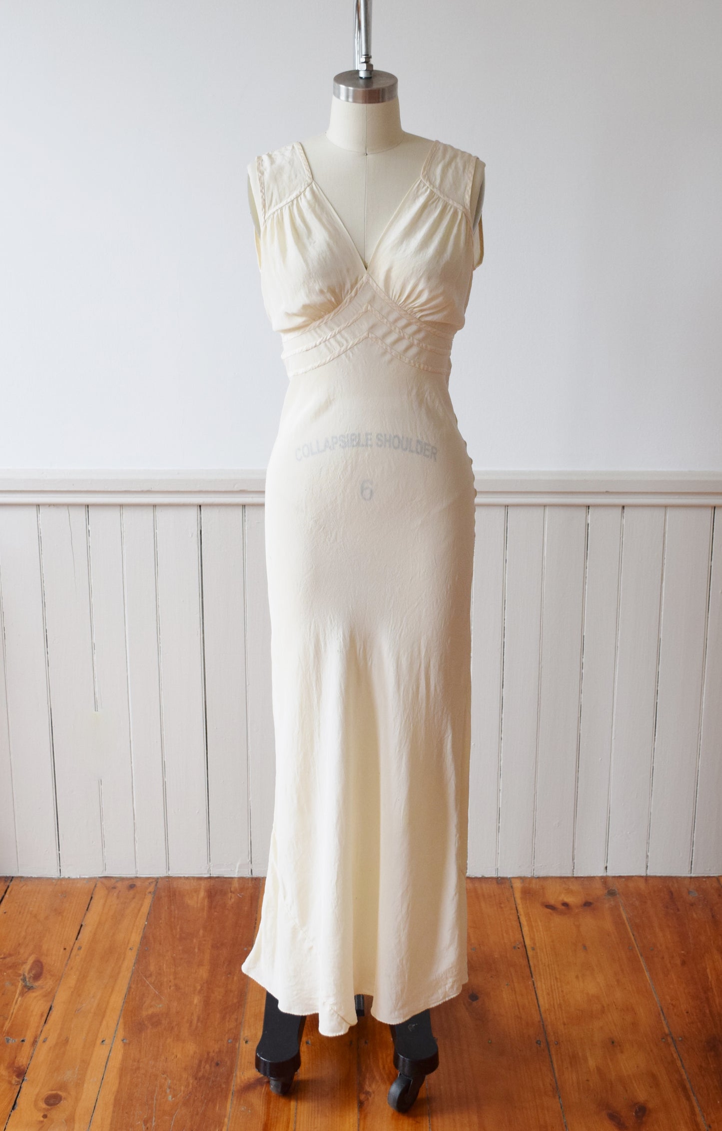 1930s Bias Cut Crème Silk Nightgown | Slip Dress