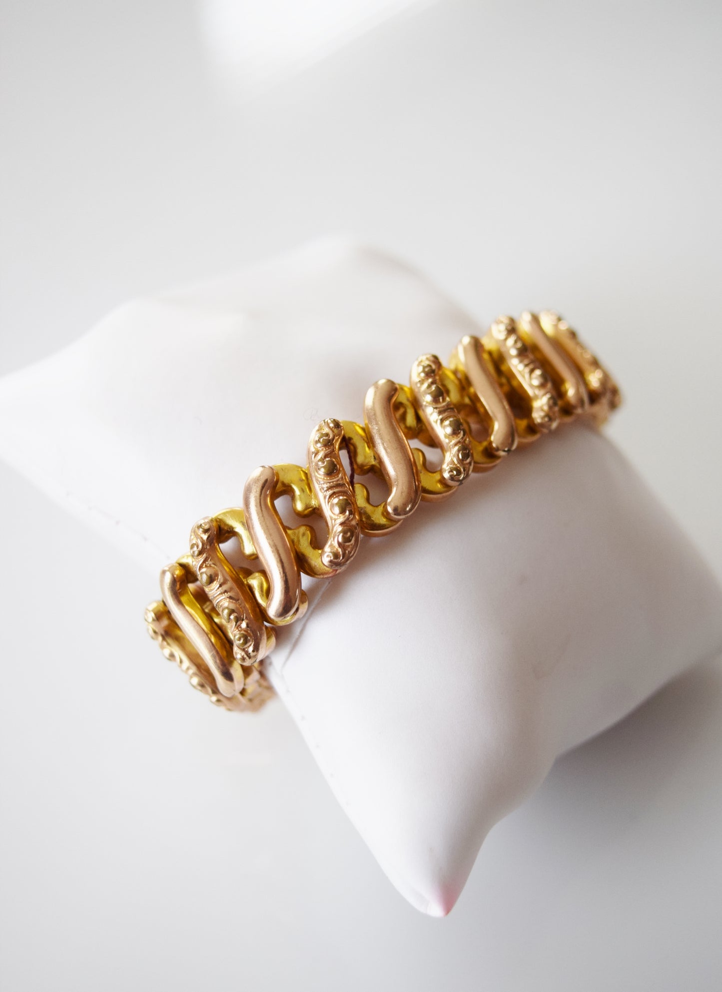 Victorian Revival Sweetheart Bracelet | 1940s