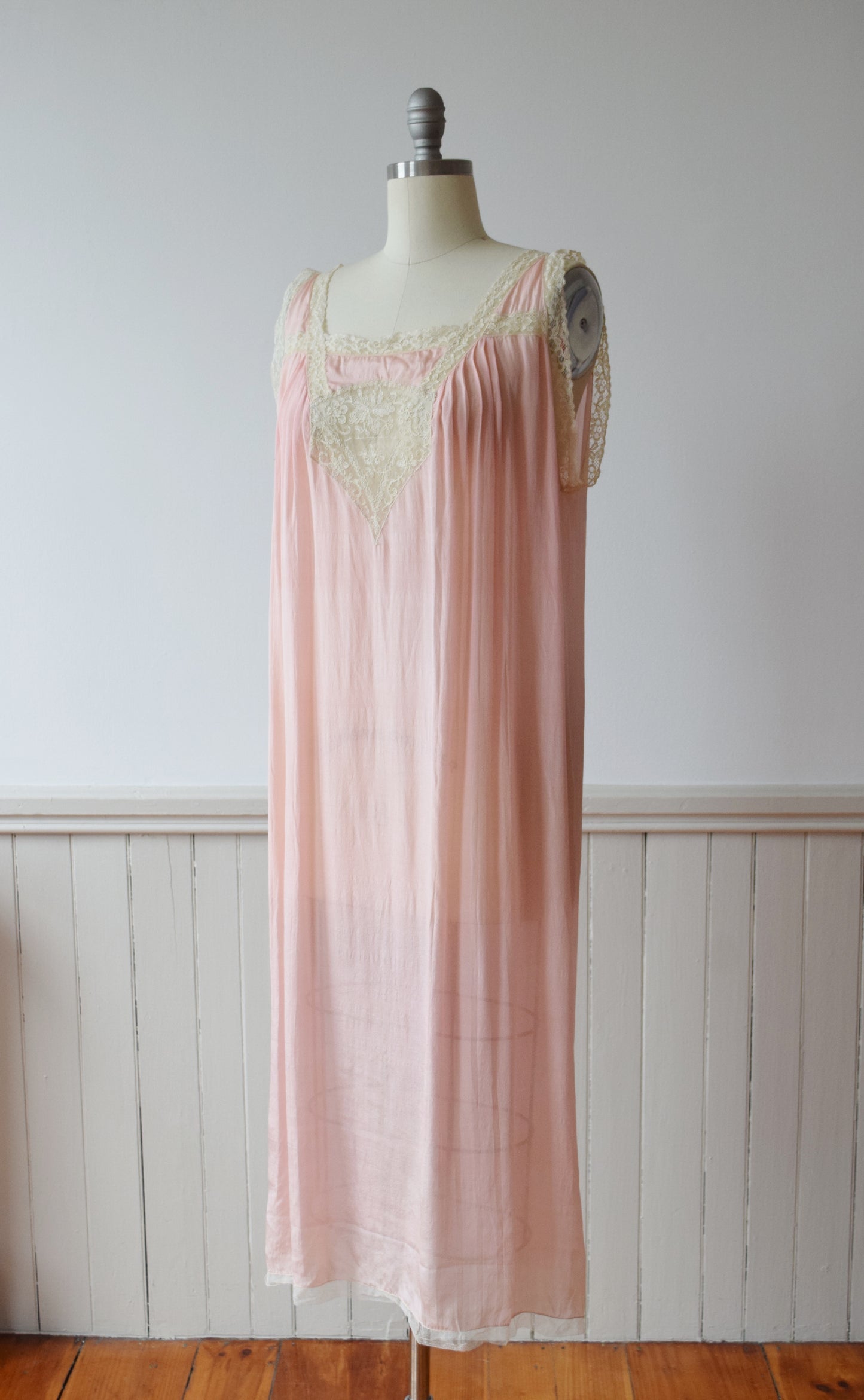 1920s Silk and Lace Nightie | L