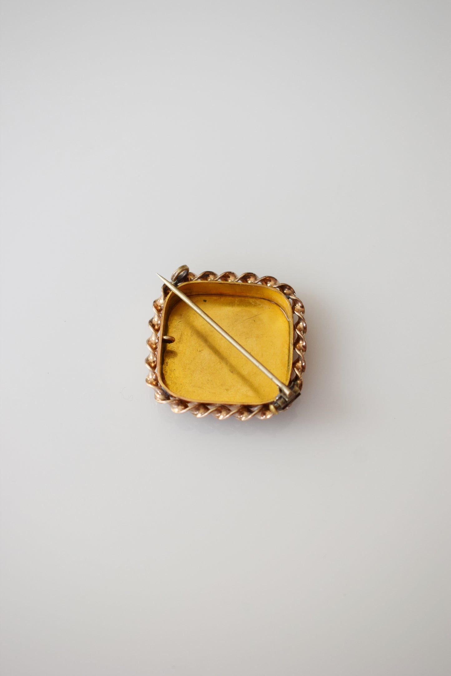 Antique Victorian Scenic Brooch