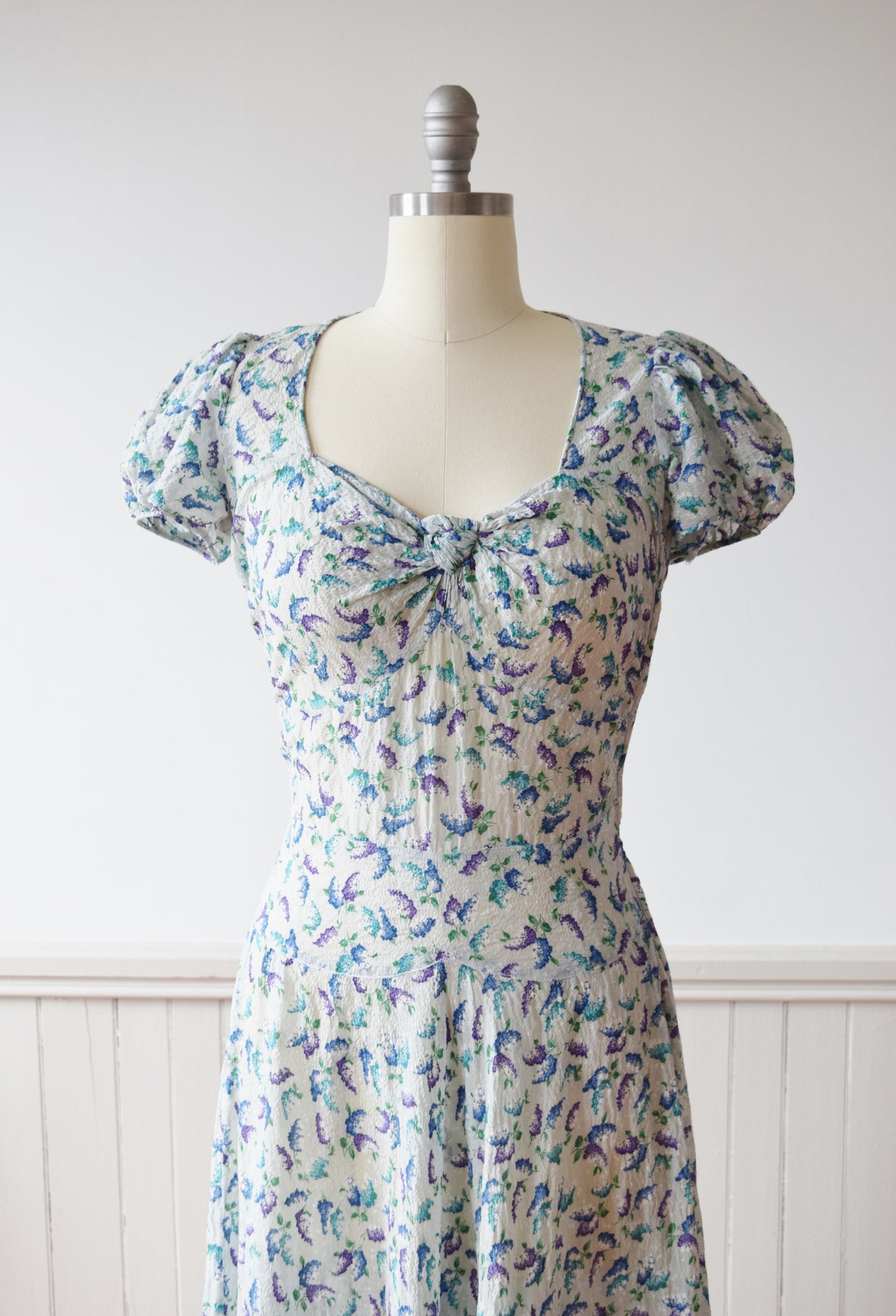Lilac Print Seersucker Gown | 1940s | M