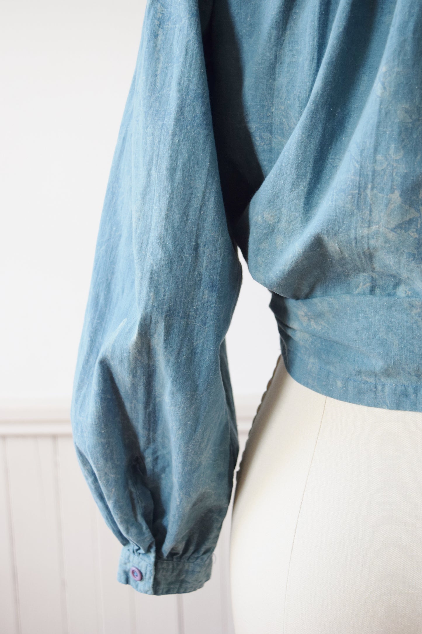 Indigo Over-Dyed Puff Sleeve Top | 1970s | S/M