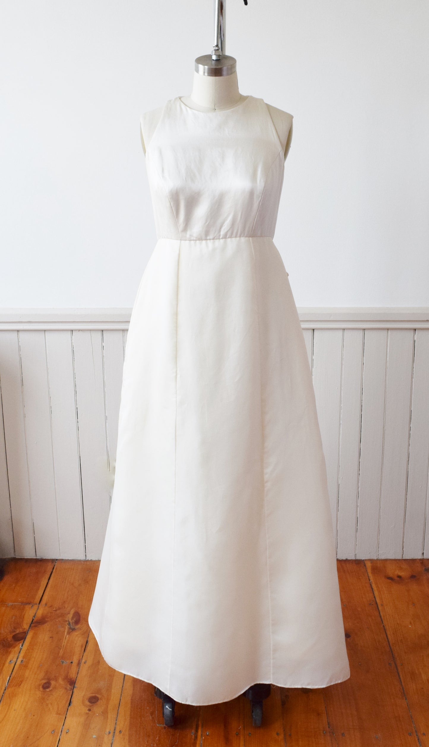 1990s Vera Wang Bridal Gown | M