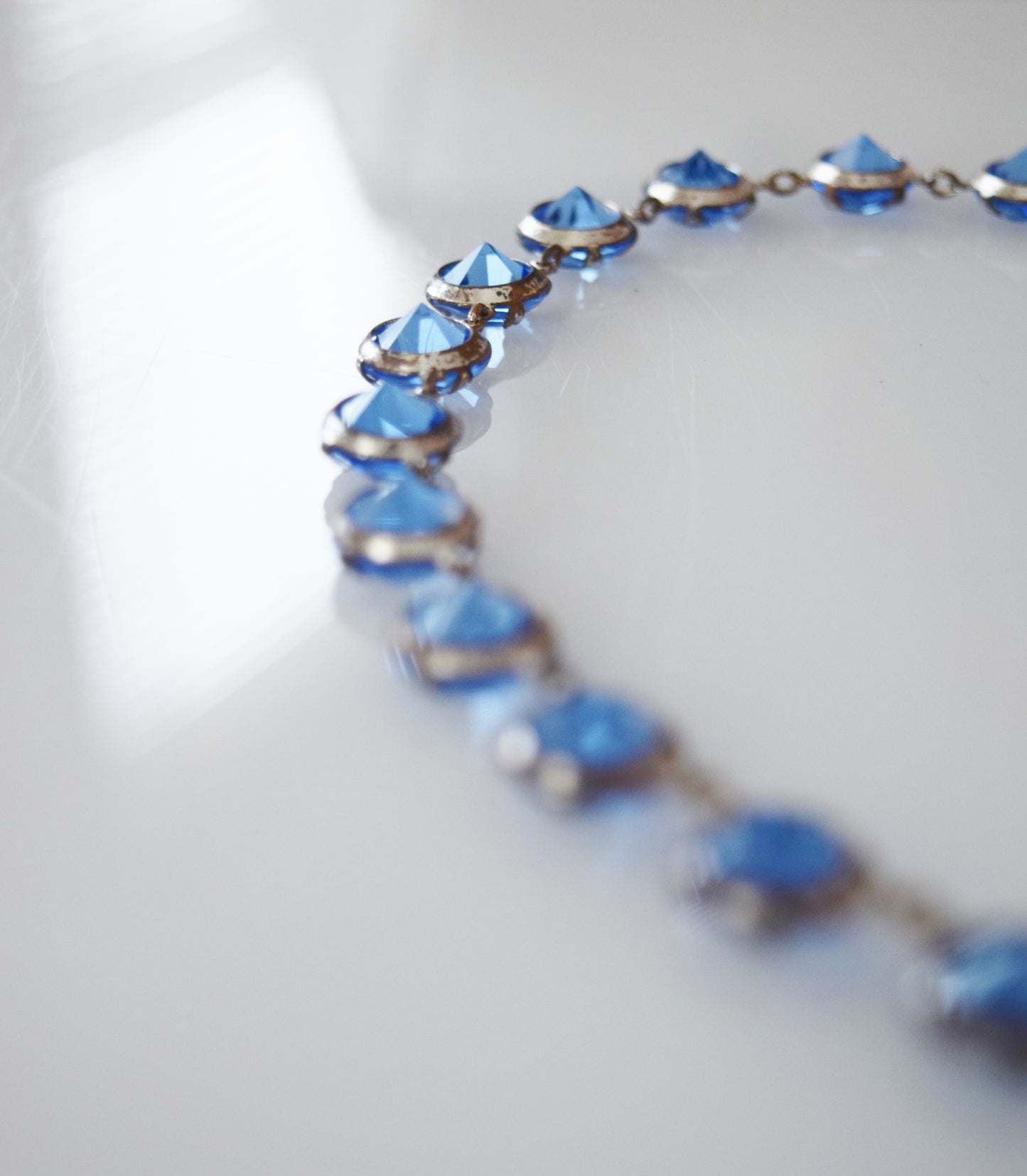 Vintage Art Deco Blue Glass Necklace