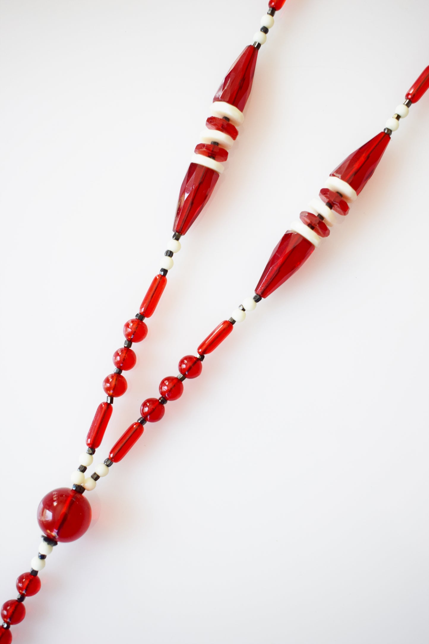 Vintage Art Deco Red Glass Bead Lariat