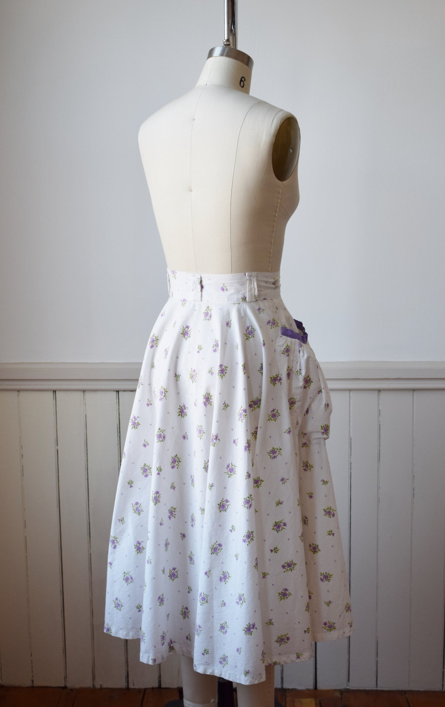 1950s Floral Circle Skirt with Big Pockets | XS