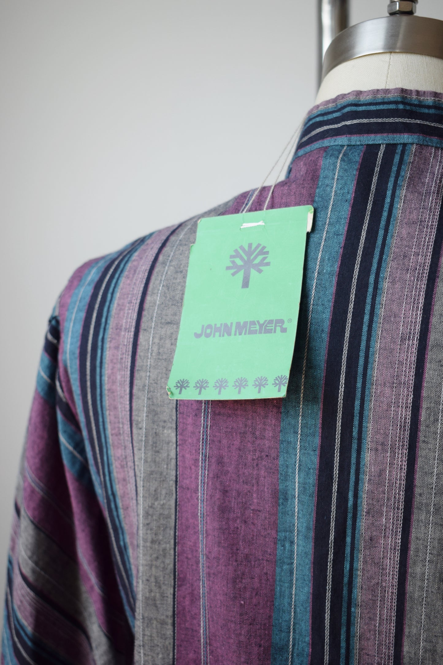 Vintage Striped Puff Sleeve Button Down | M