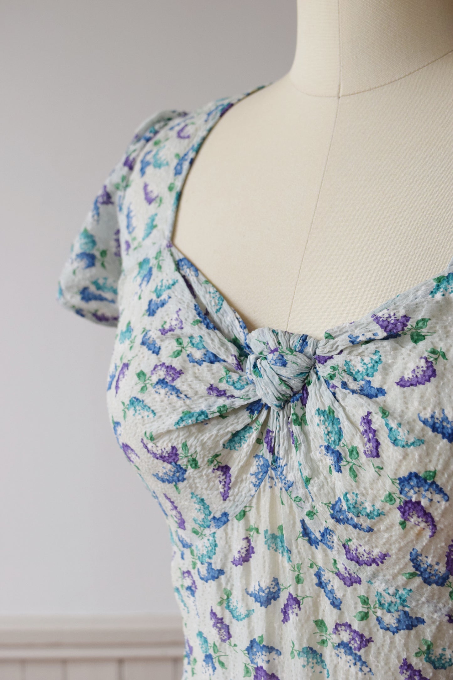 Lilac Print Seersucker Gown | 1940s | M