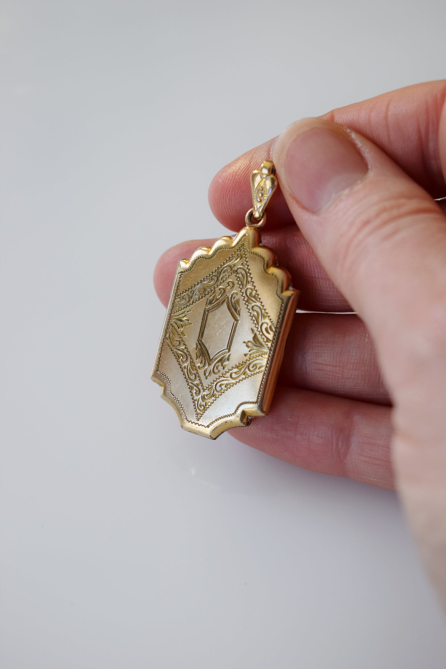 Antique Edwardian 10k Gold Fill Engraved Locket | Art Deco Motifs