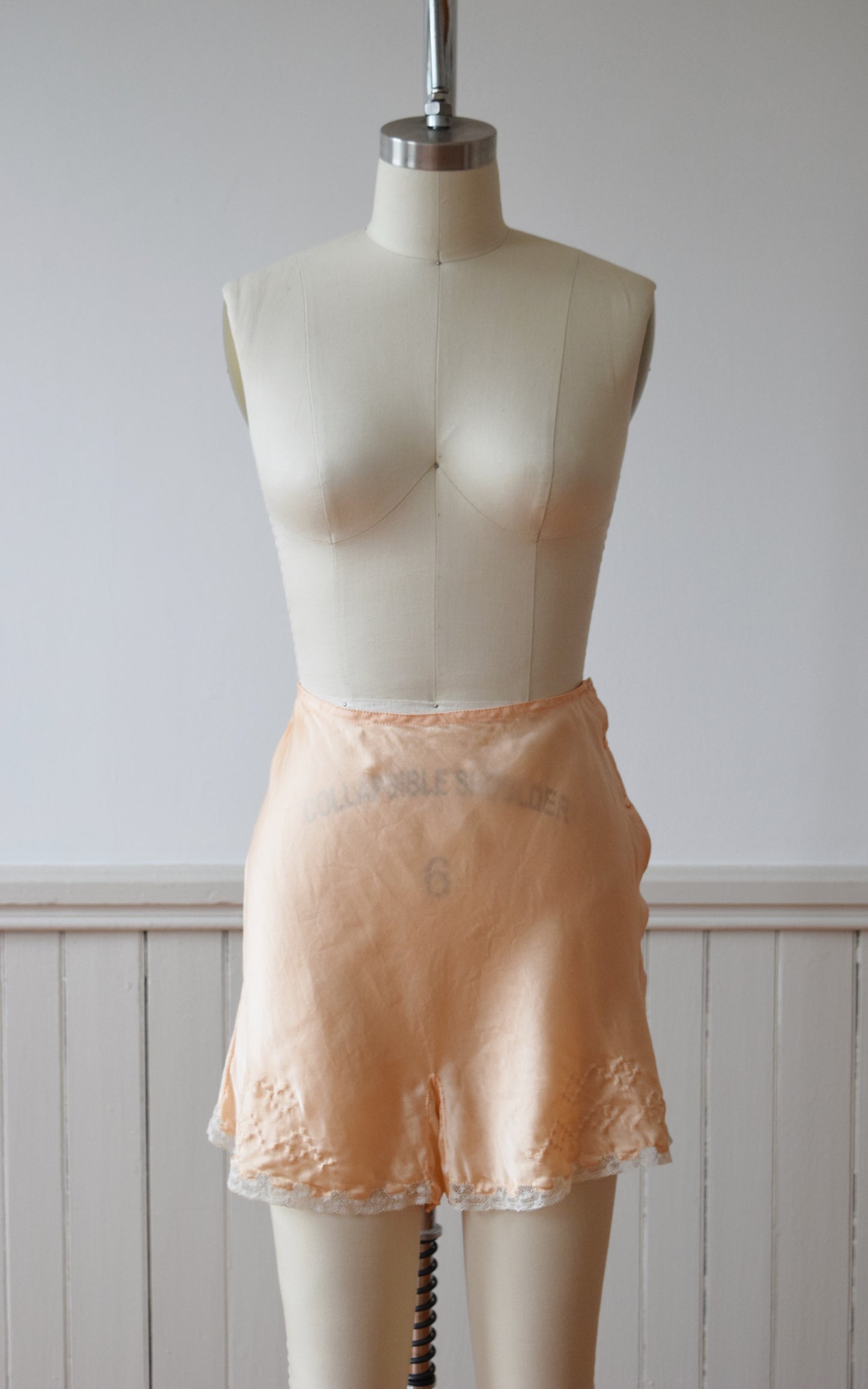 1930s Pink Silk Tap Pants