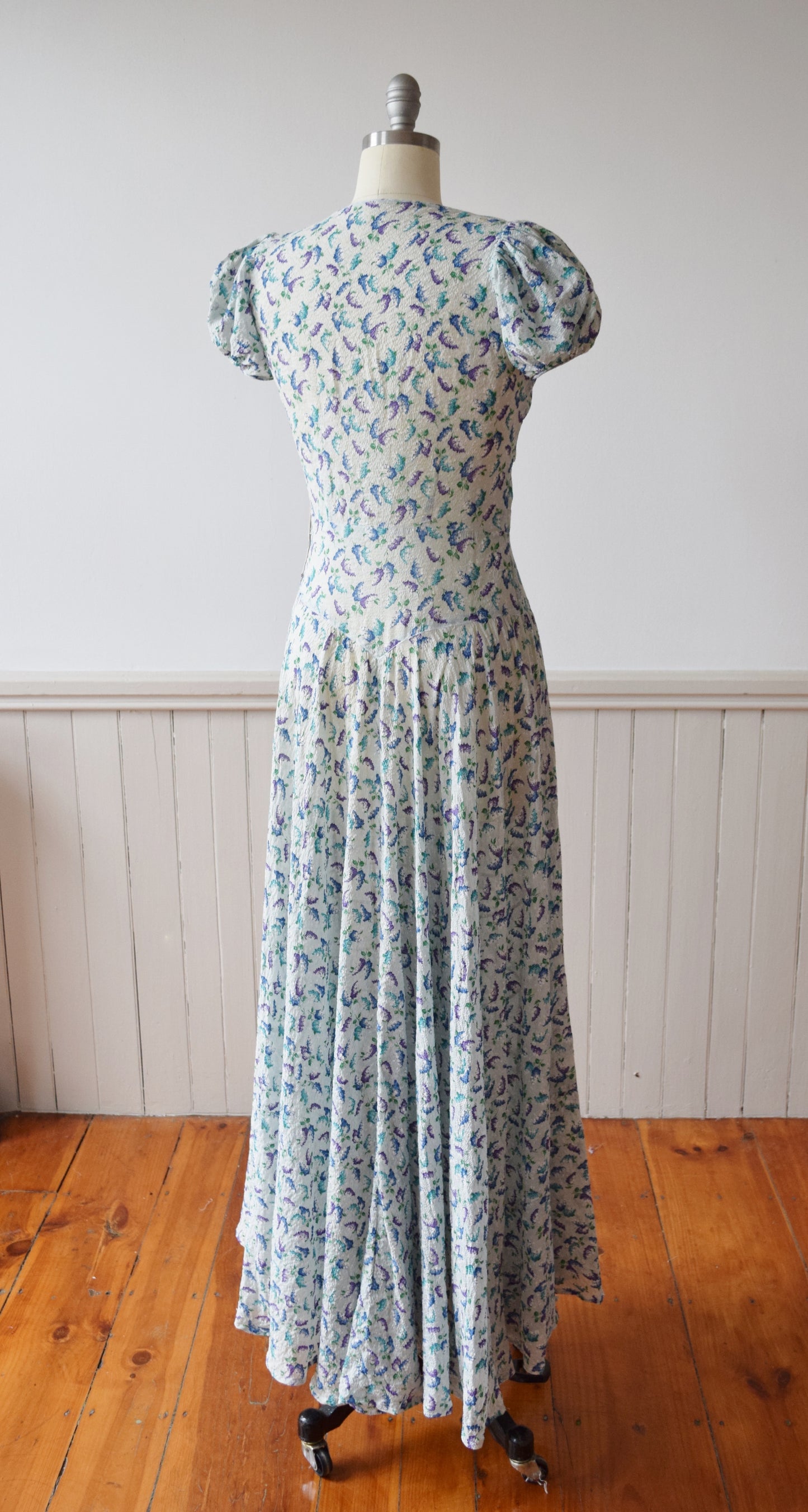 Lilac Print Seersucker Gown | 1940s | M