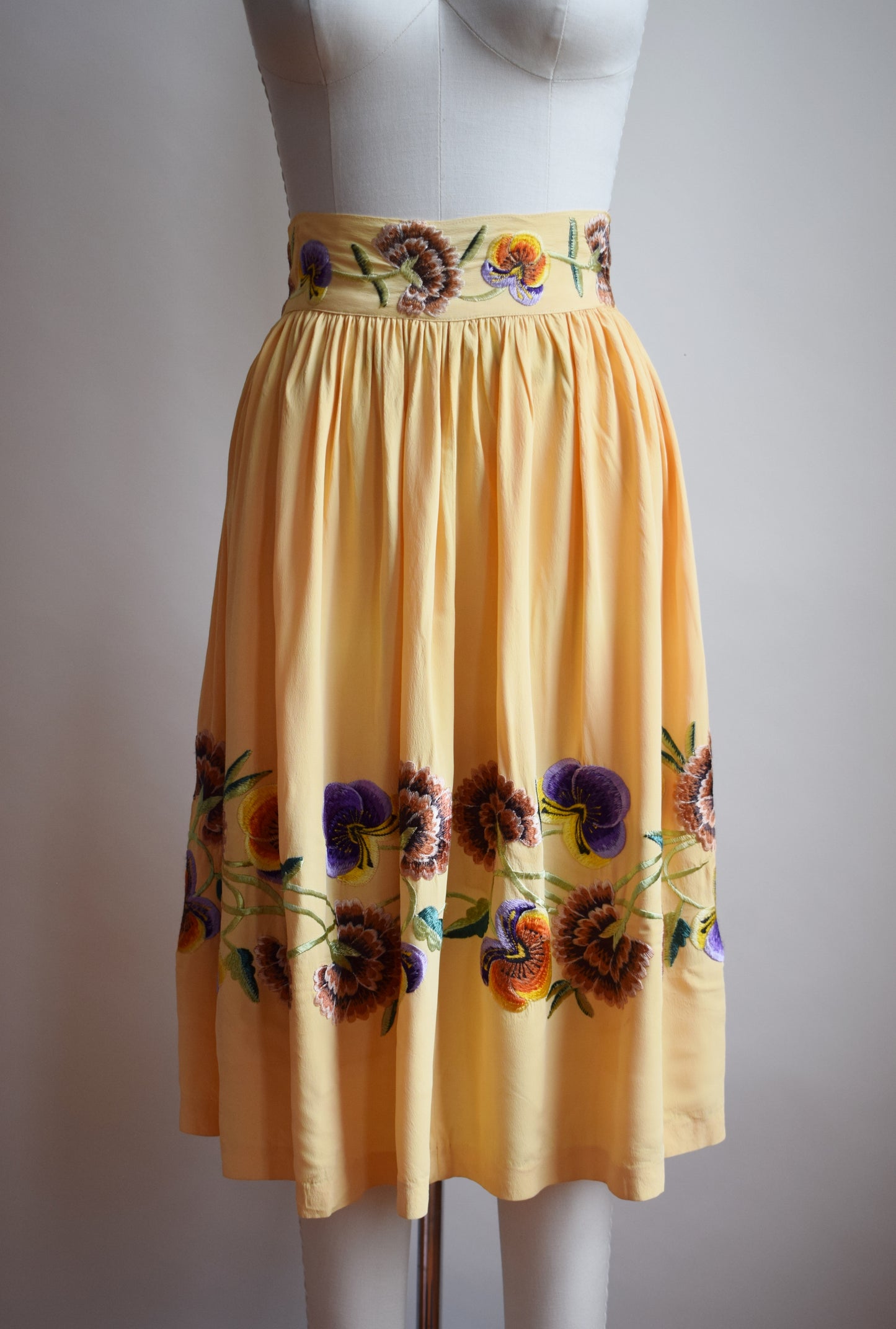 1940s Floral Embroidered Alice Skirt | XS/S