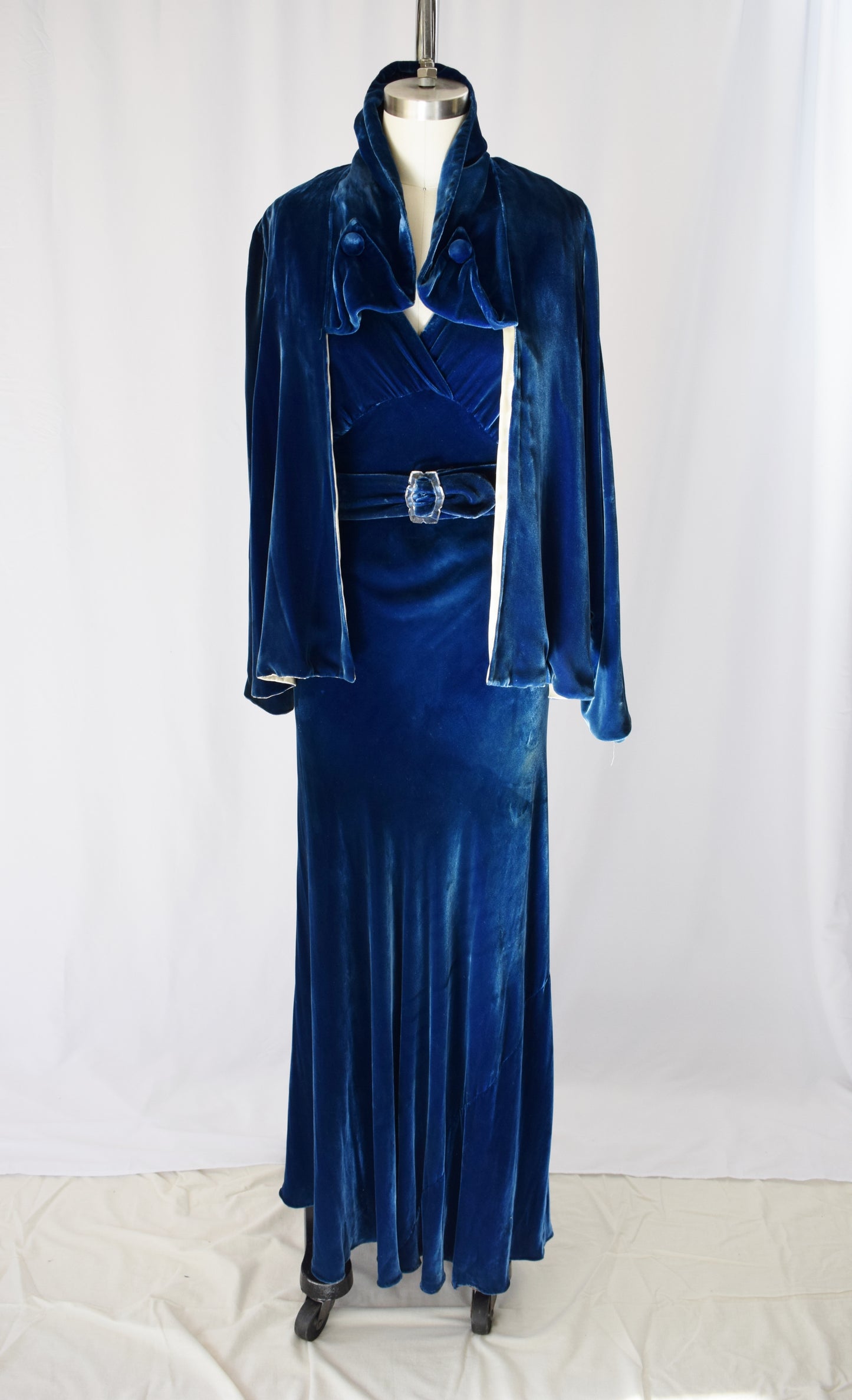 1930s Blue Velvet Gown with Matching Jacket | S