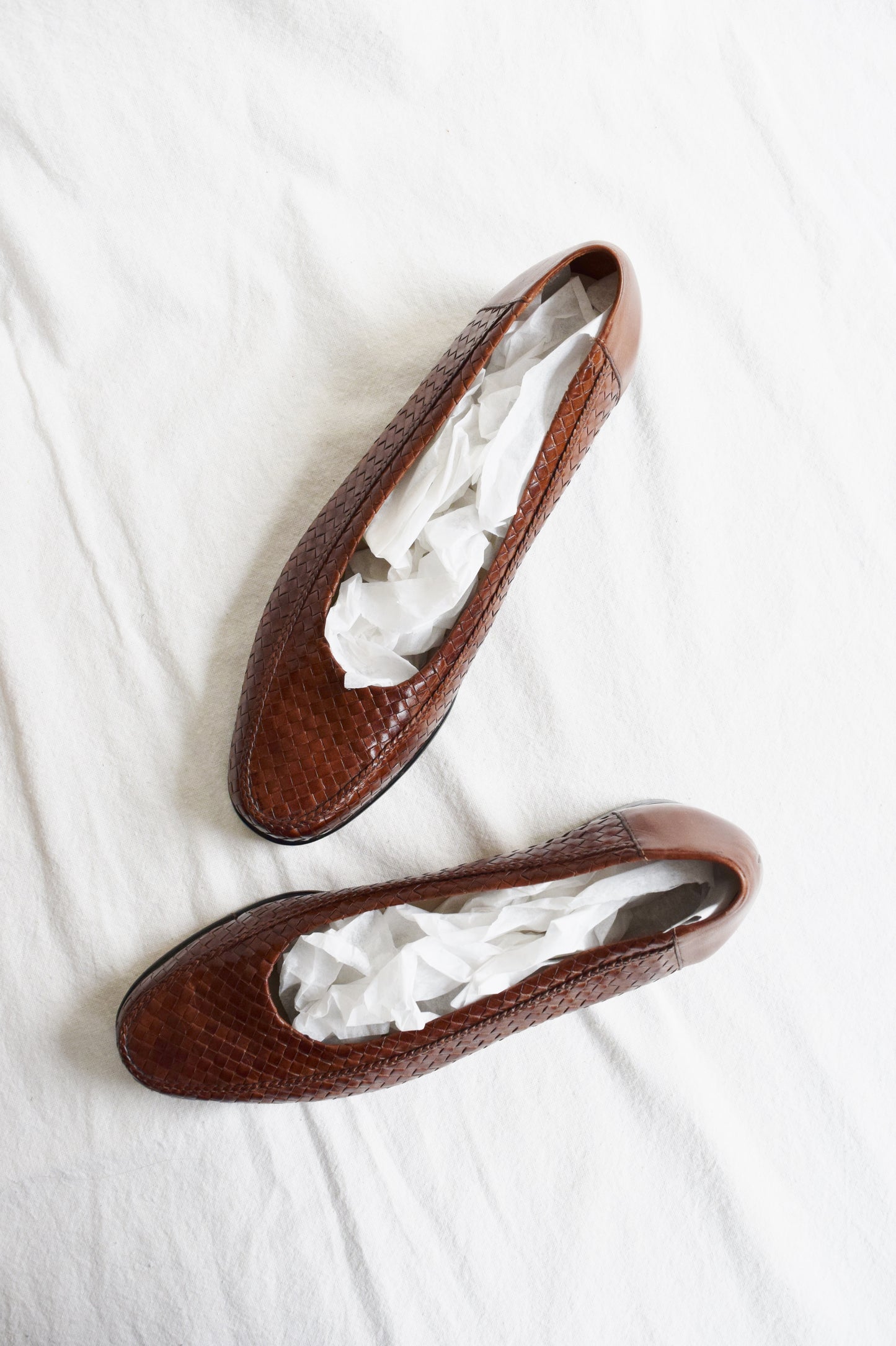 1990s Woven Leather Slip Ons | US 8.5