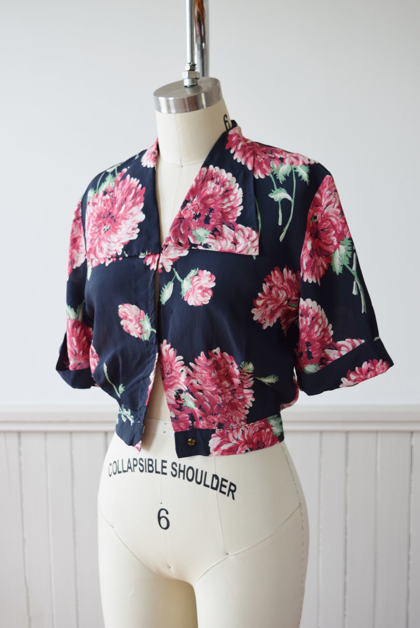1940s Chrysanthemum Print Blouse | XS