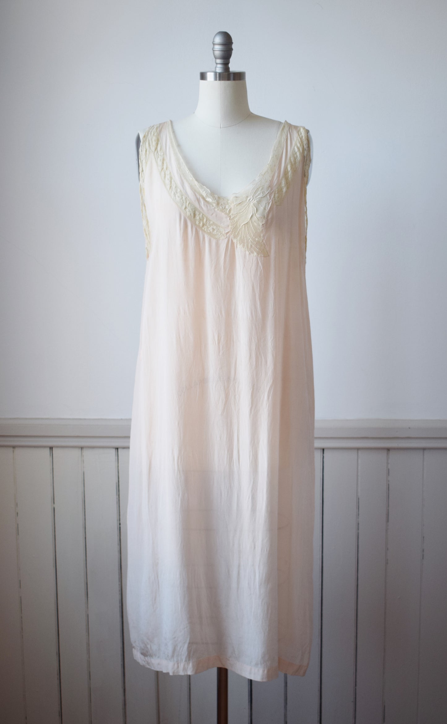 1920s Silk Nightgown | L | wounded bird