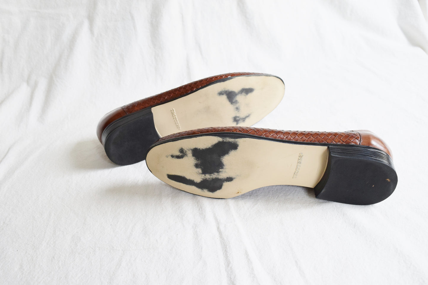 1990s Woven Leather Slip Ons | US 8.5