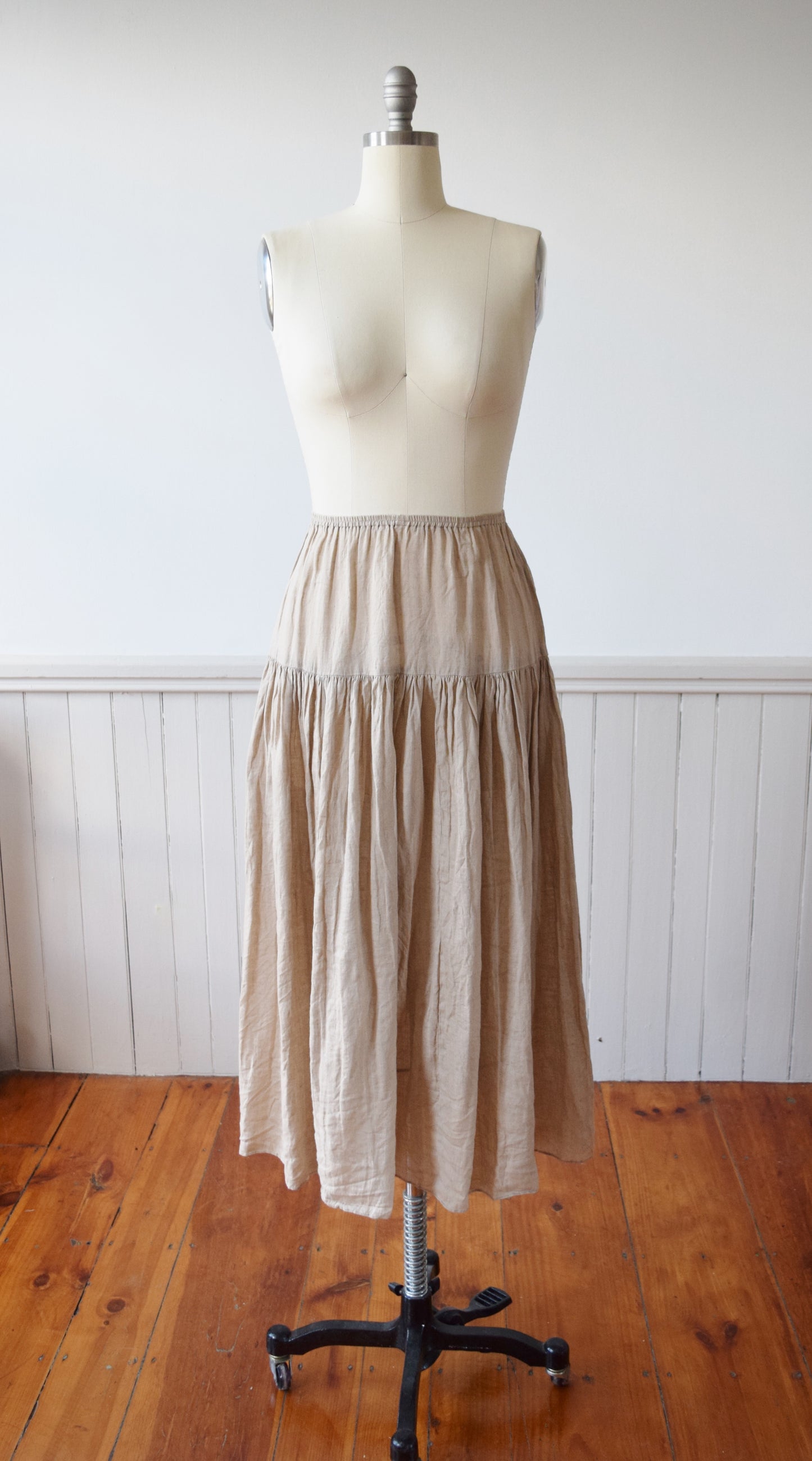 Irish Linen Skirt by Harriet Selwyn | 1990s | S/M