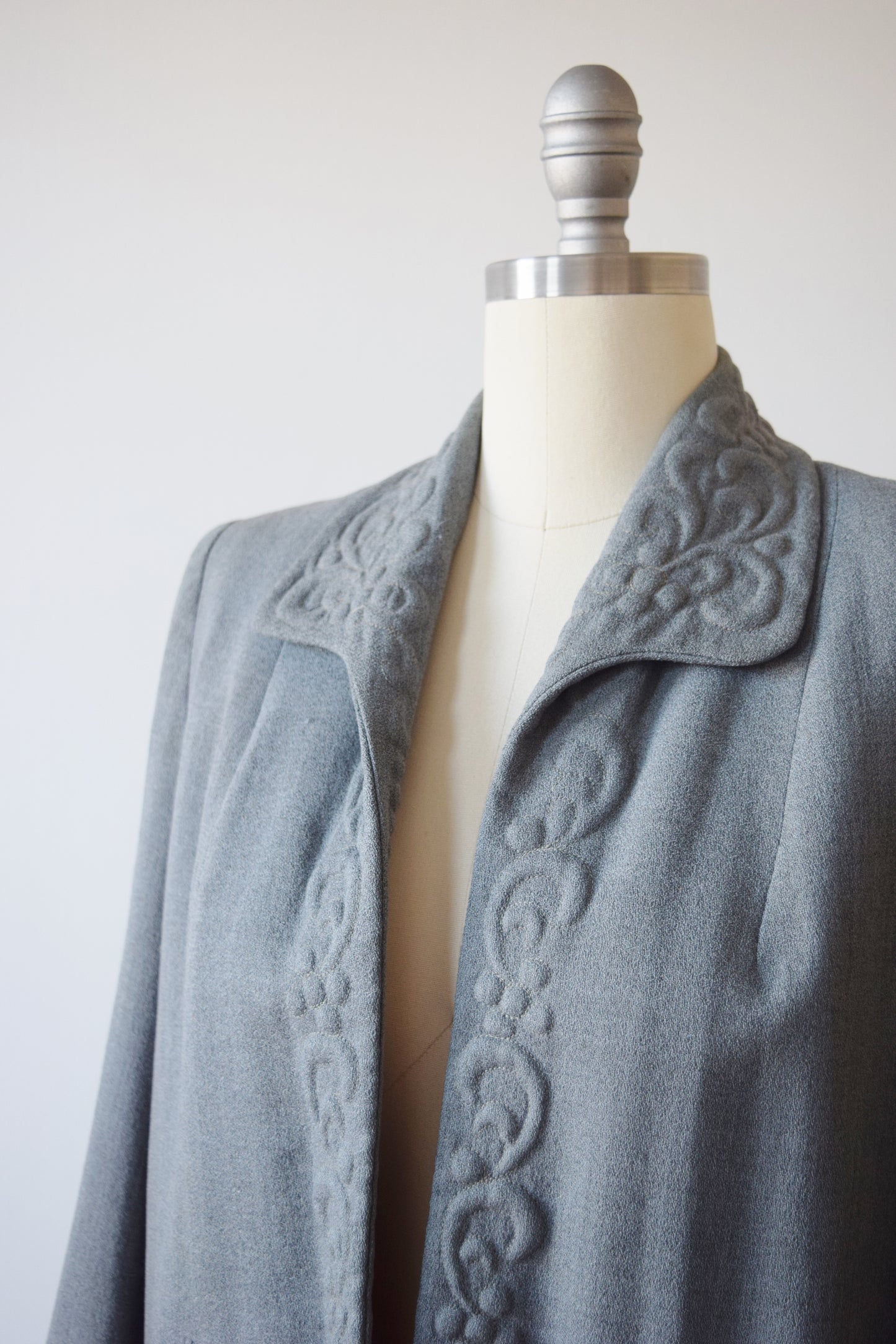 1940s Trapunto Grey Wool Swing Jacket | M