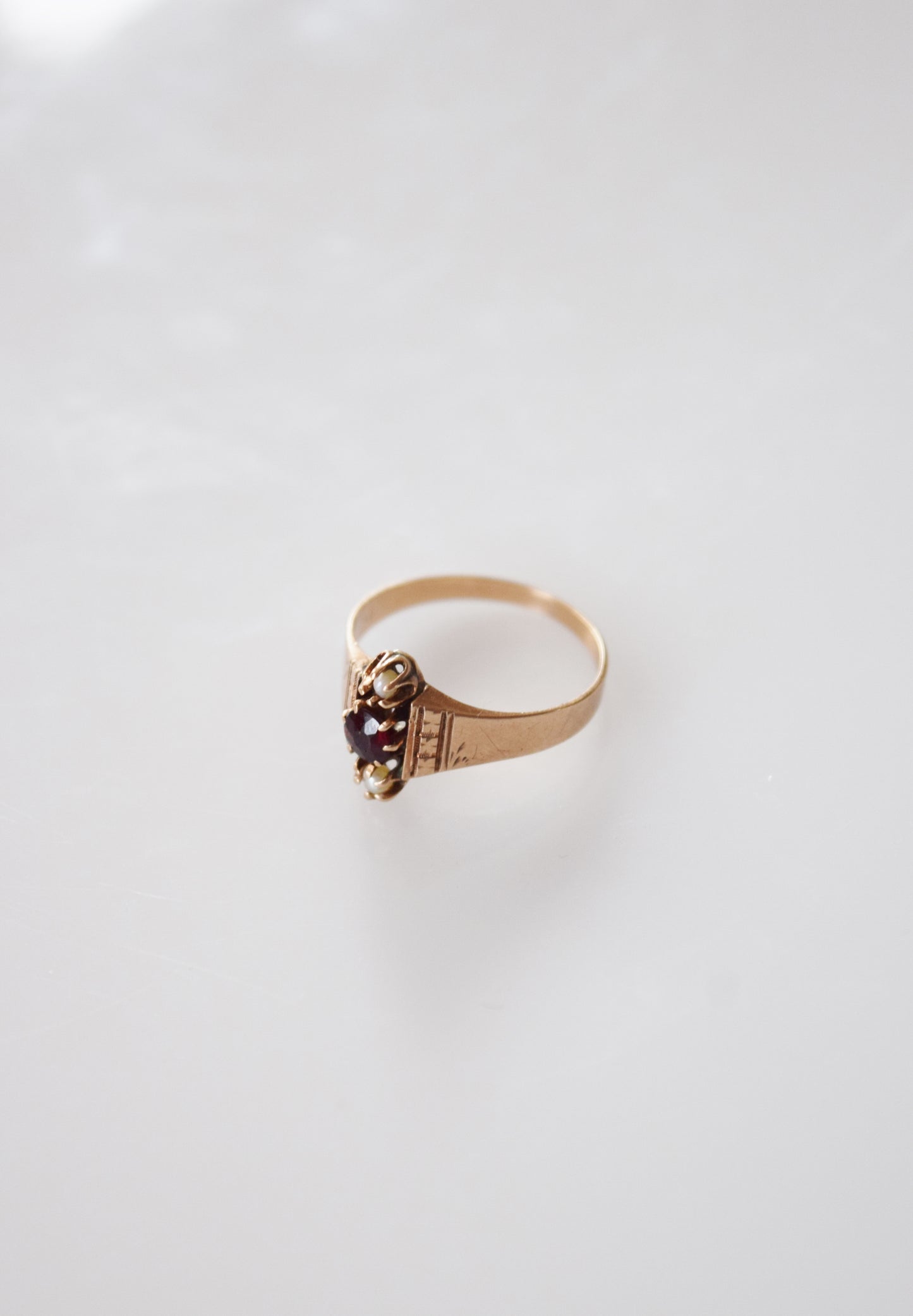 Antique Victorian 10kt Gold, Garnet and Pearl Ring | Sz. 6